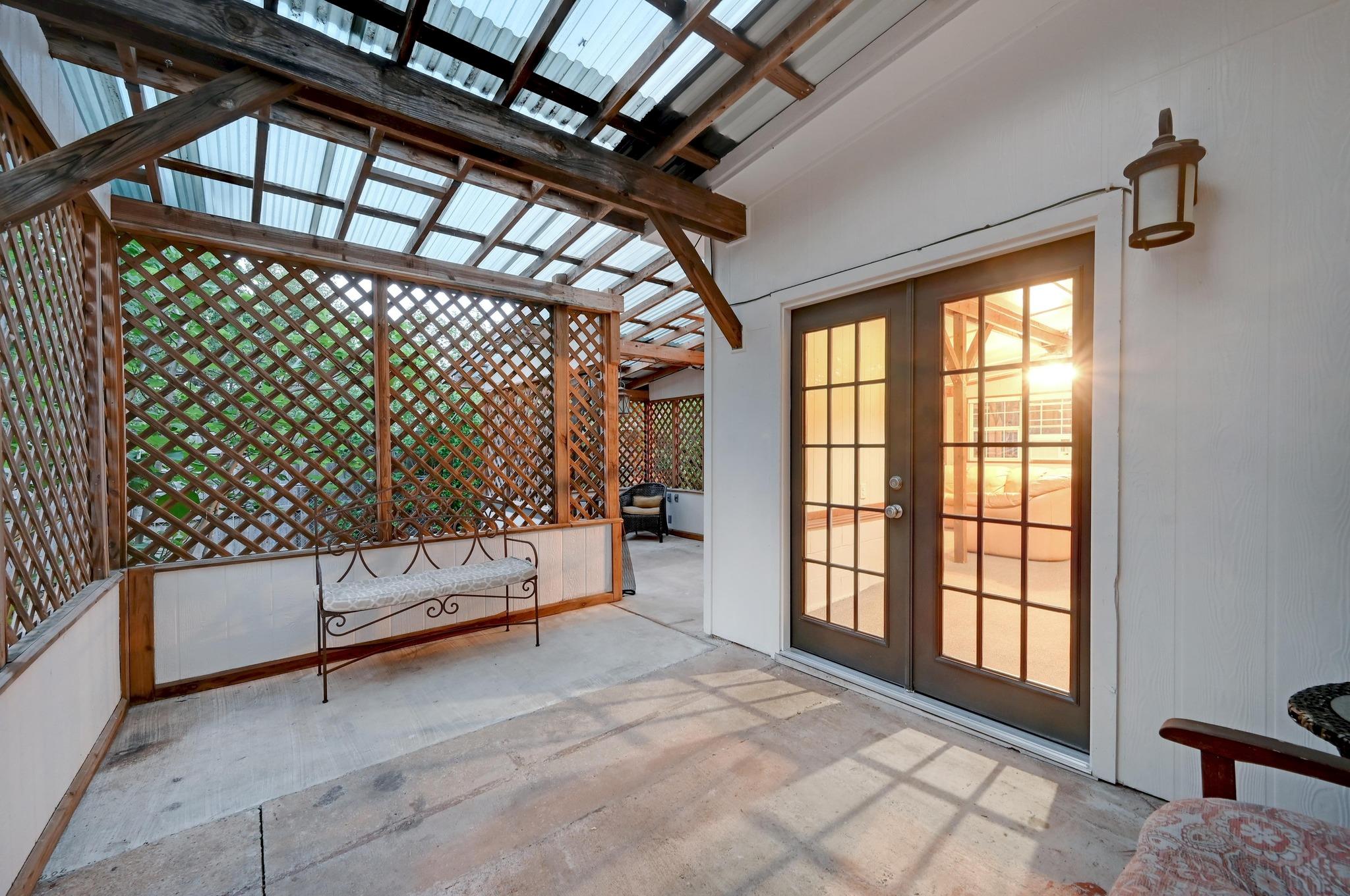 400 Cypress Creek Ln, Wimberley, TX 78676