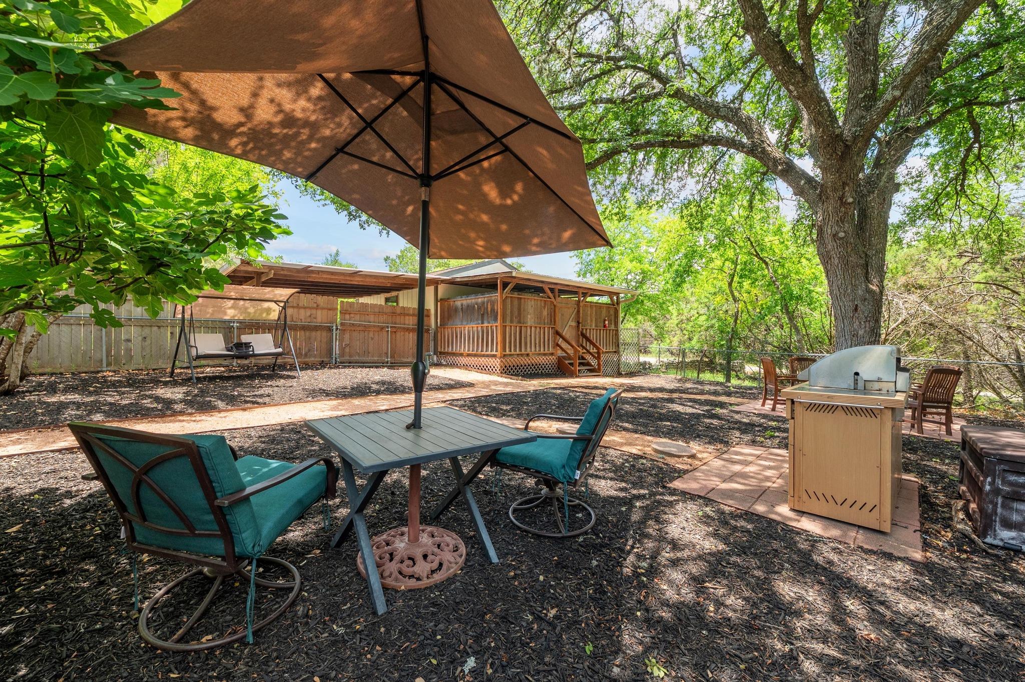 400 Cypress Creek Ln, Wimberley, TX 78676