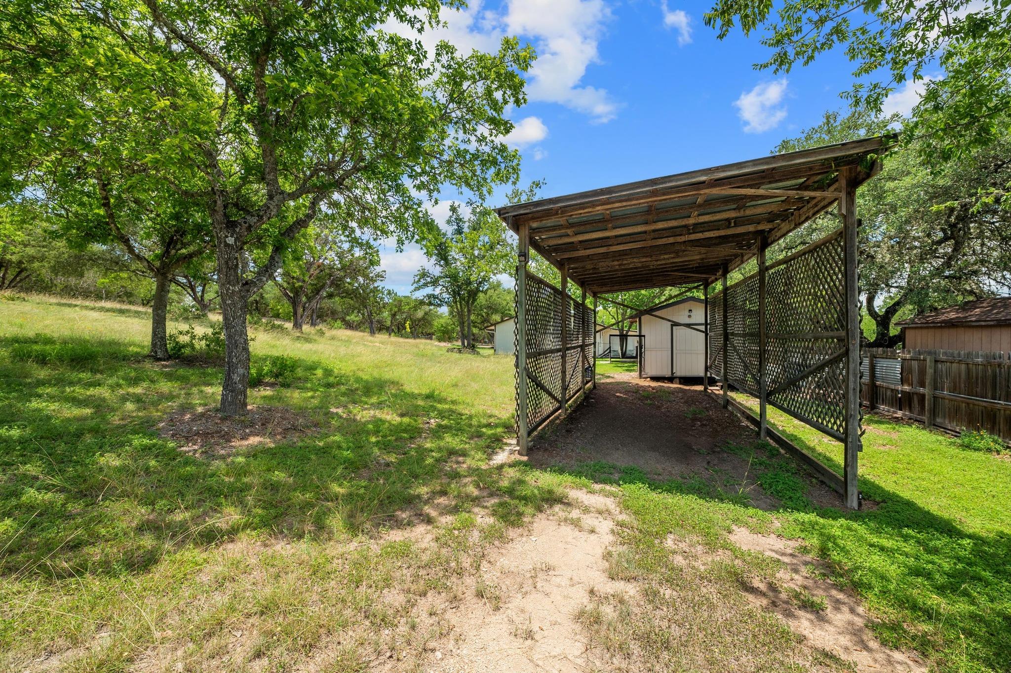 400 Cypress Creek Ln, Wimberley, TX 78676