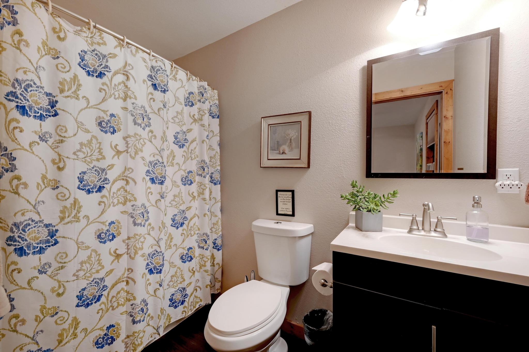 400 Cypress Creek Ln, Wimberley, TX 78676