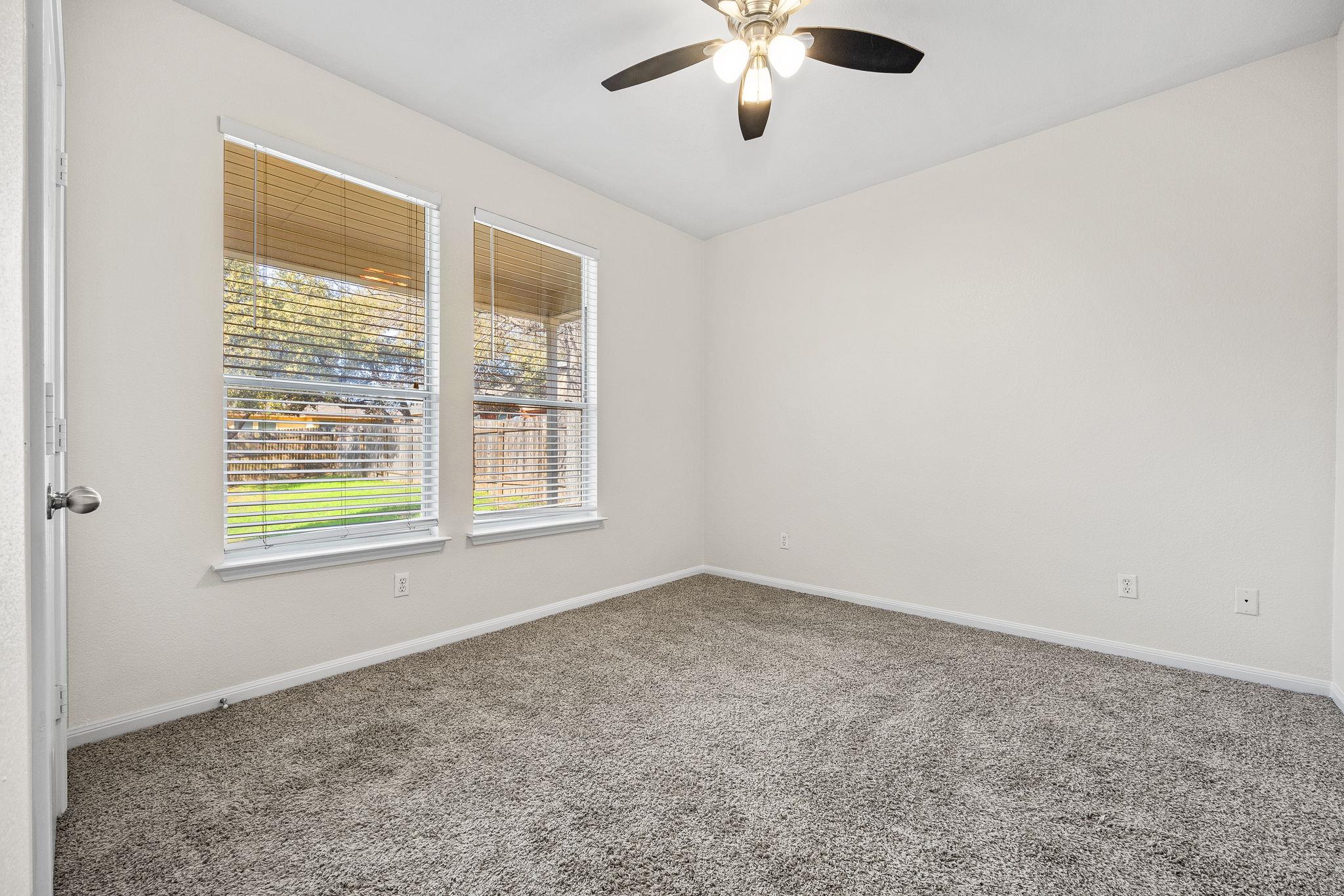 6913 Aquamarine Dr, Killeen, TX 76542