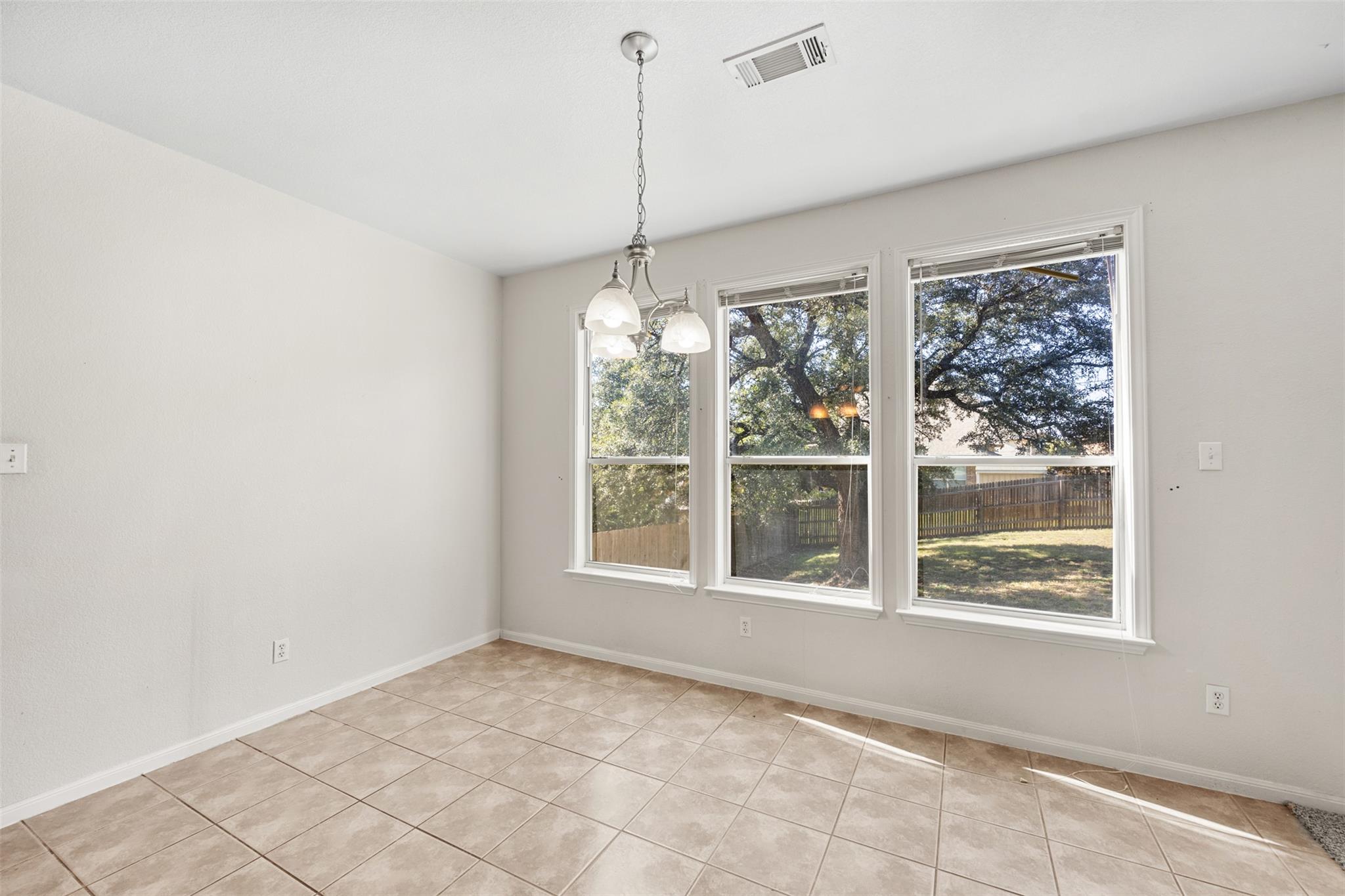 6913 Aquamarine Dr, Killeen, TX 76542