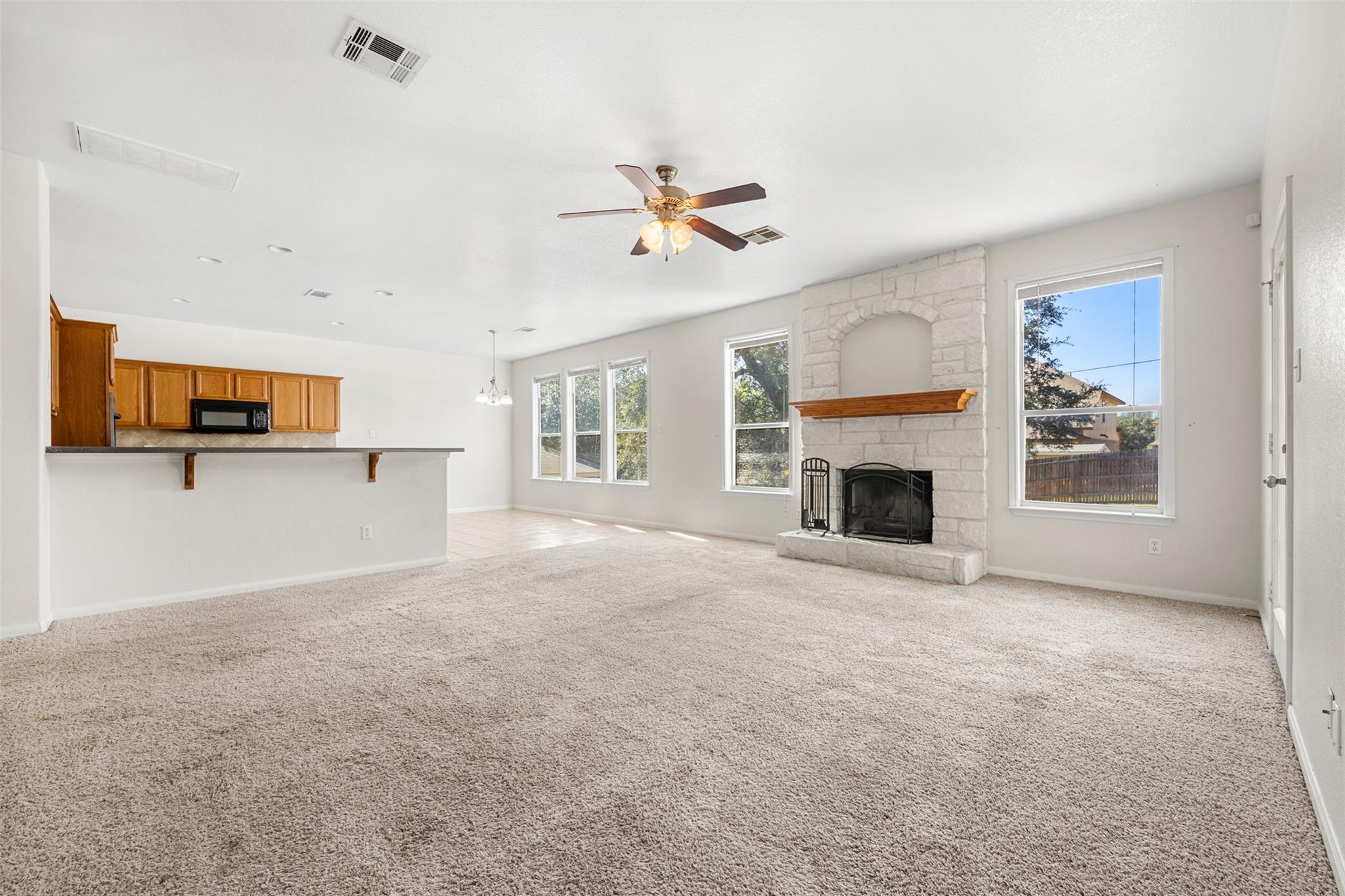 6913 Aquamarine Dr, Killeen, TX 76542