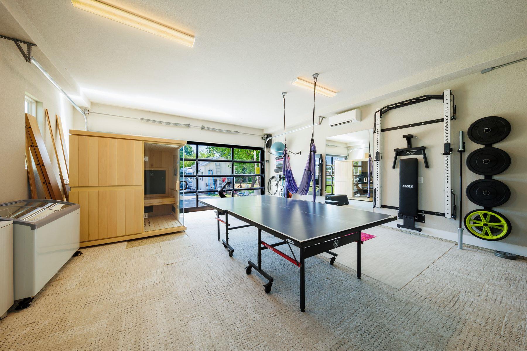 703 Woodland Hills Dr, Granite Shoals, TX 78654