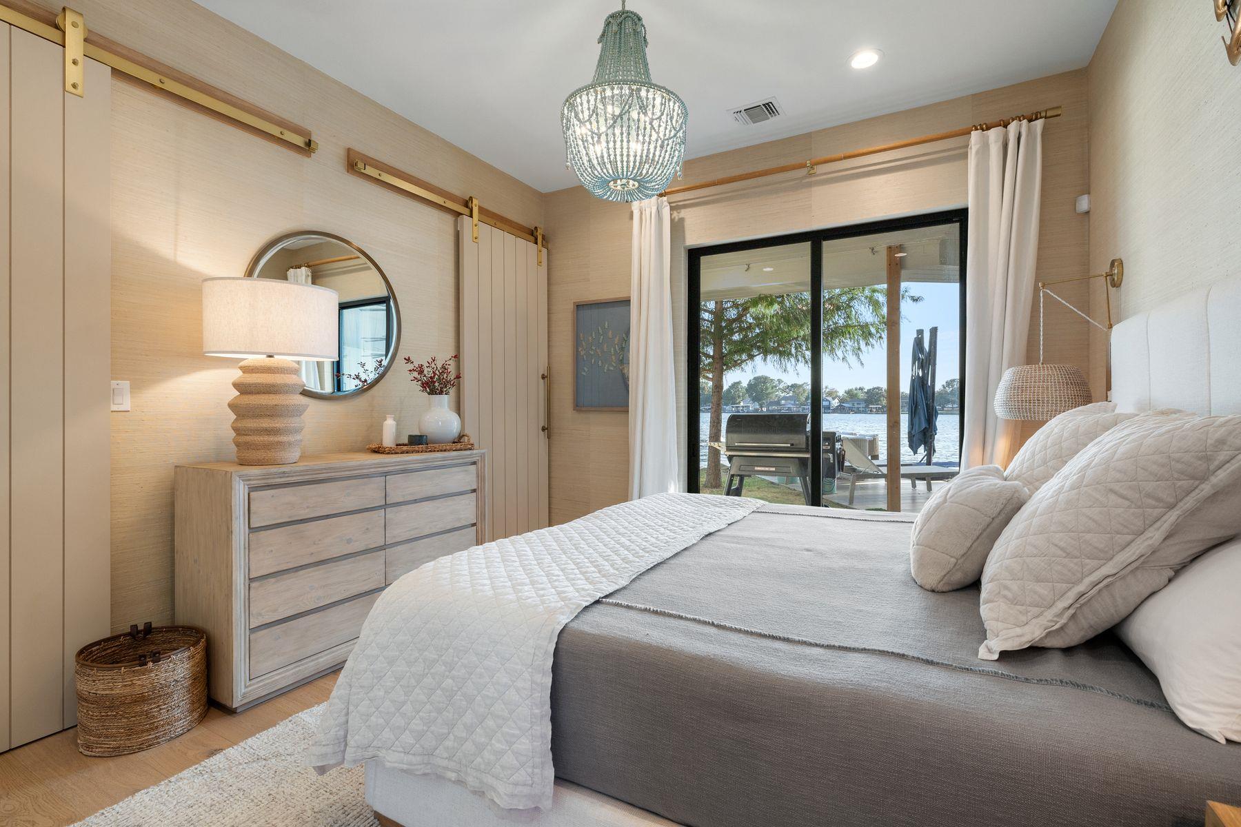 703 Woodland Hills Dr, Granite Shoals, TX 78654