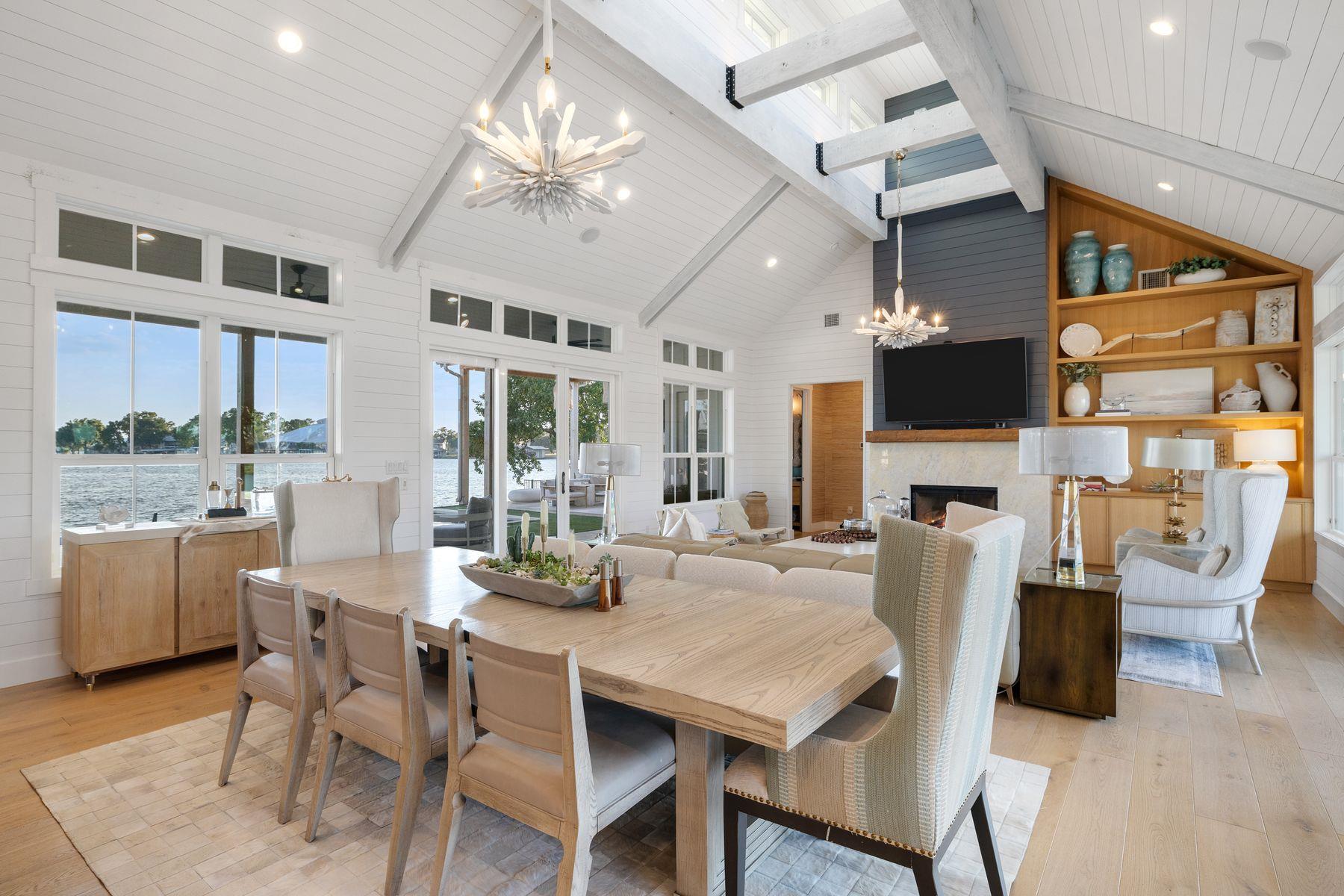 703 Woodland Hills Dr, Granite Shoals, TX 78654