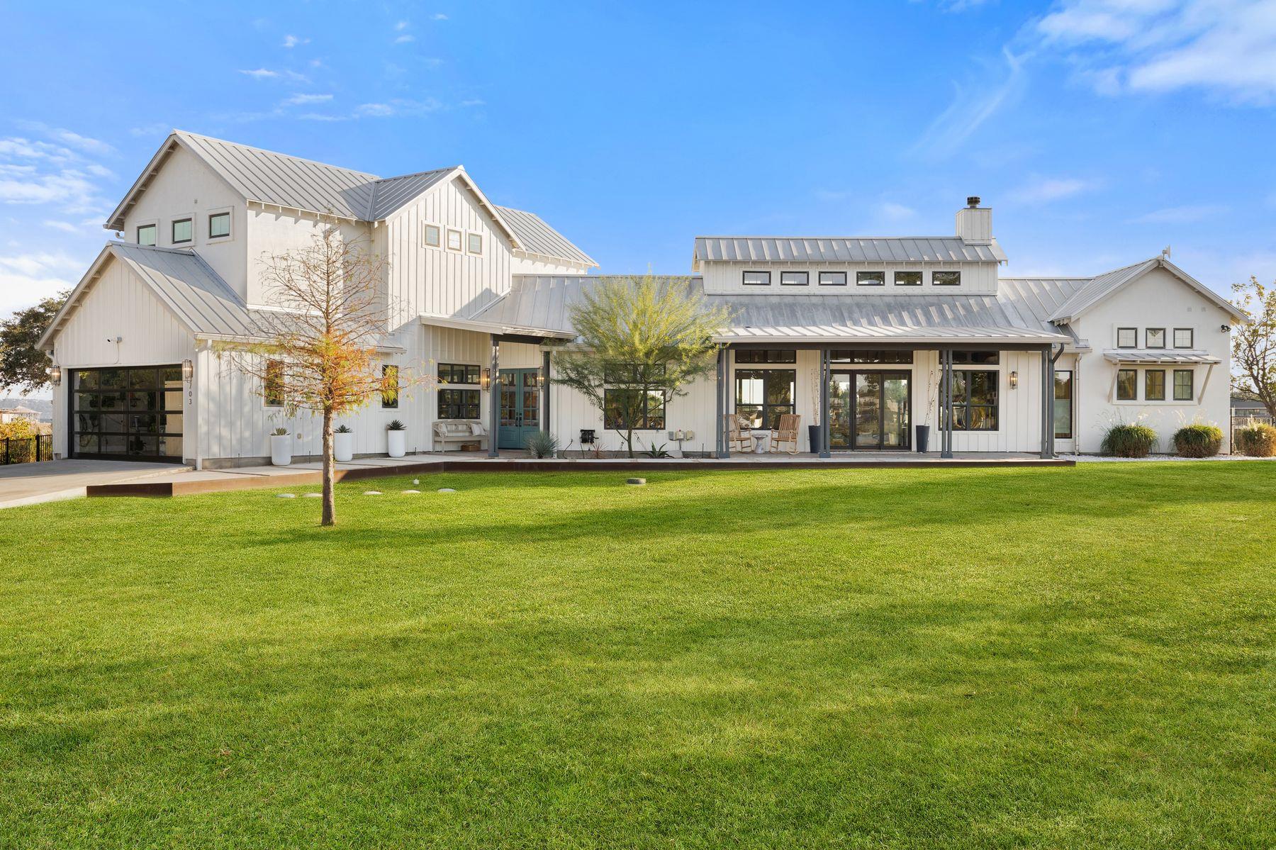 703 Woodland Hills Dr, Granite Shoals, TX 78654