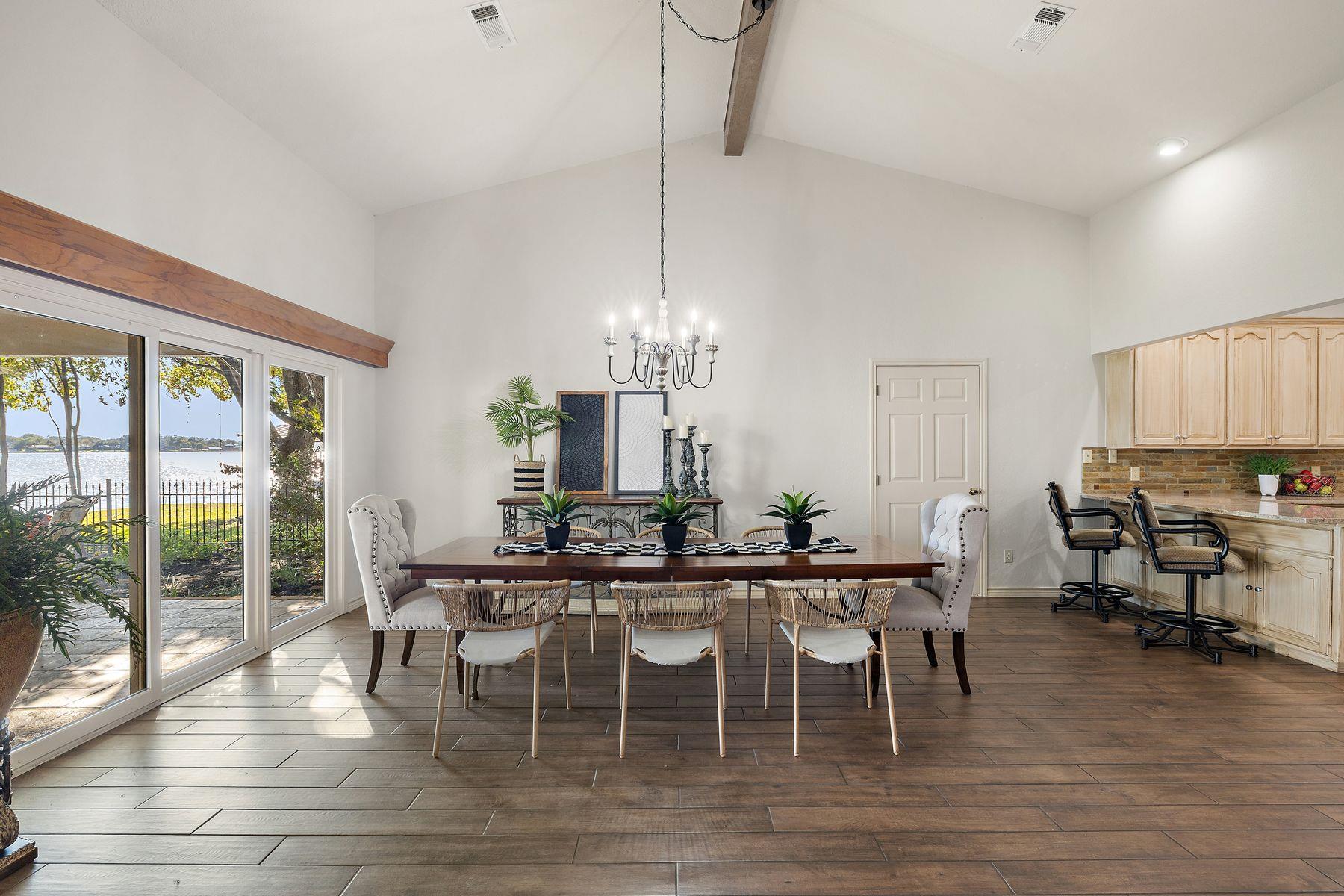 14 Beaver Is, Granite Shoals, TX 78654