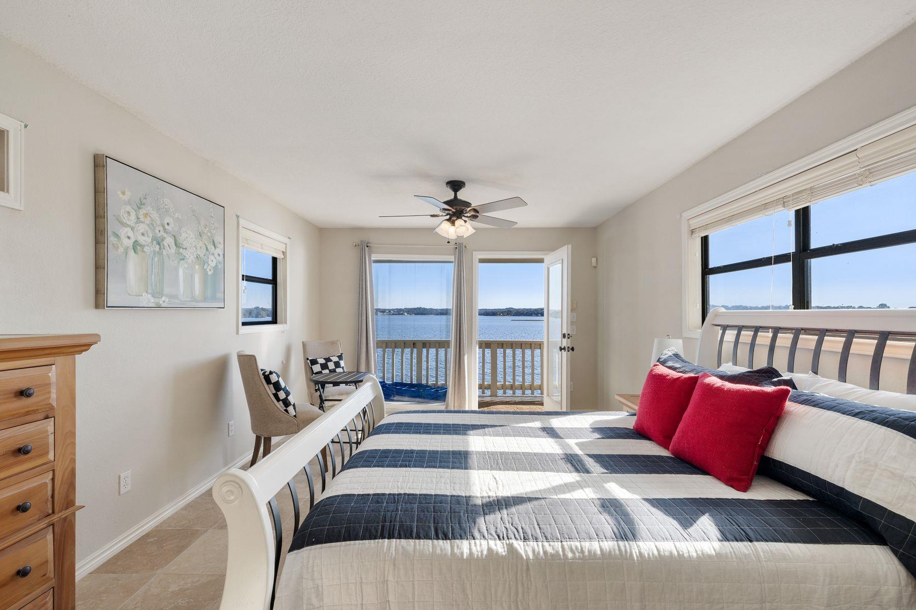 14 Beaver Is, Granite Shoals, TX 78654