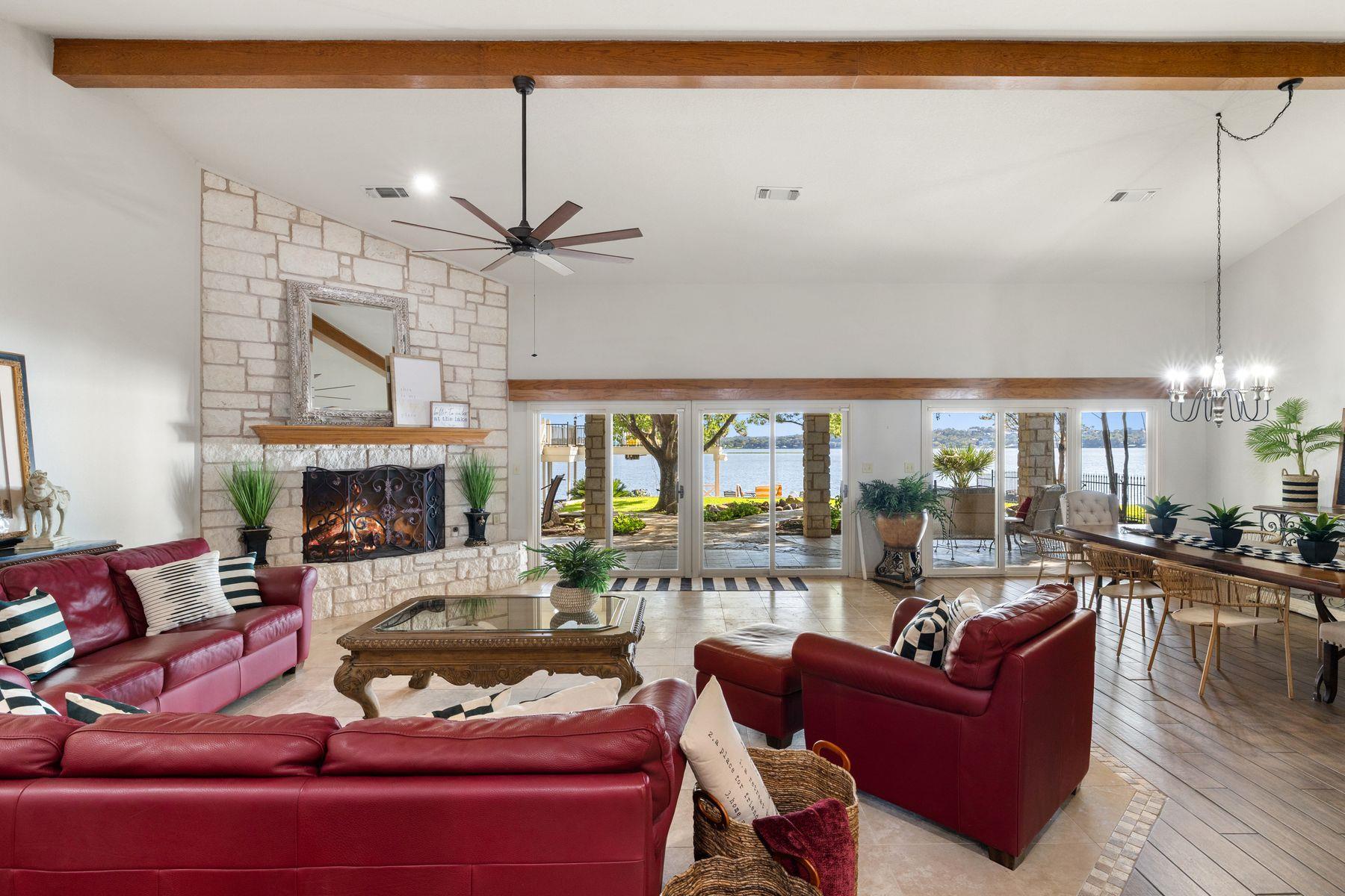 14 Beaver Is, Granite Shoals, TX 78654