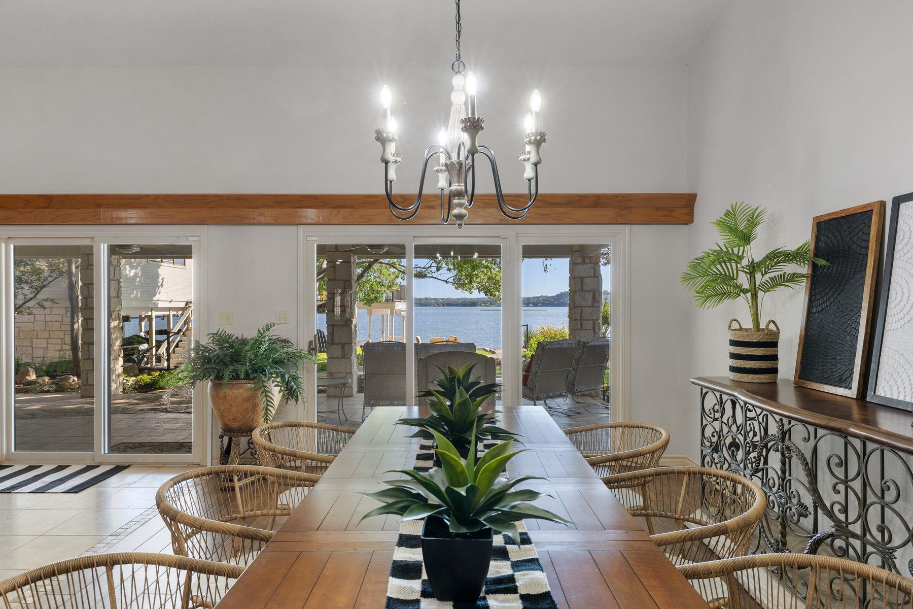 14 Beaver Is, Granite Shoals, TX 78654