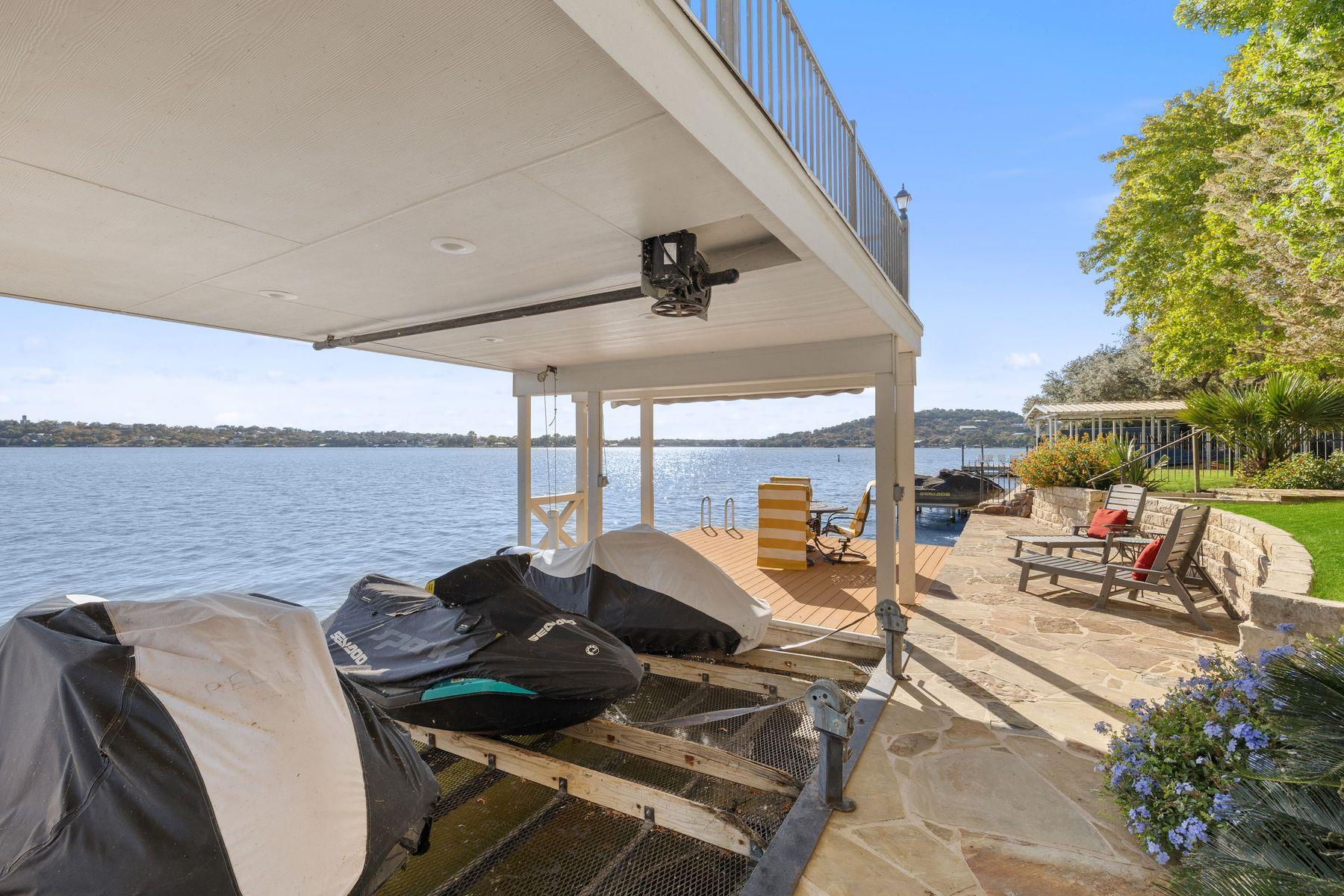 14 Beaver Is, Granite Shoals, TX 78654