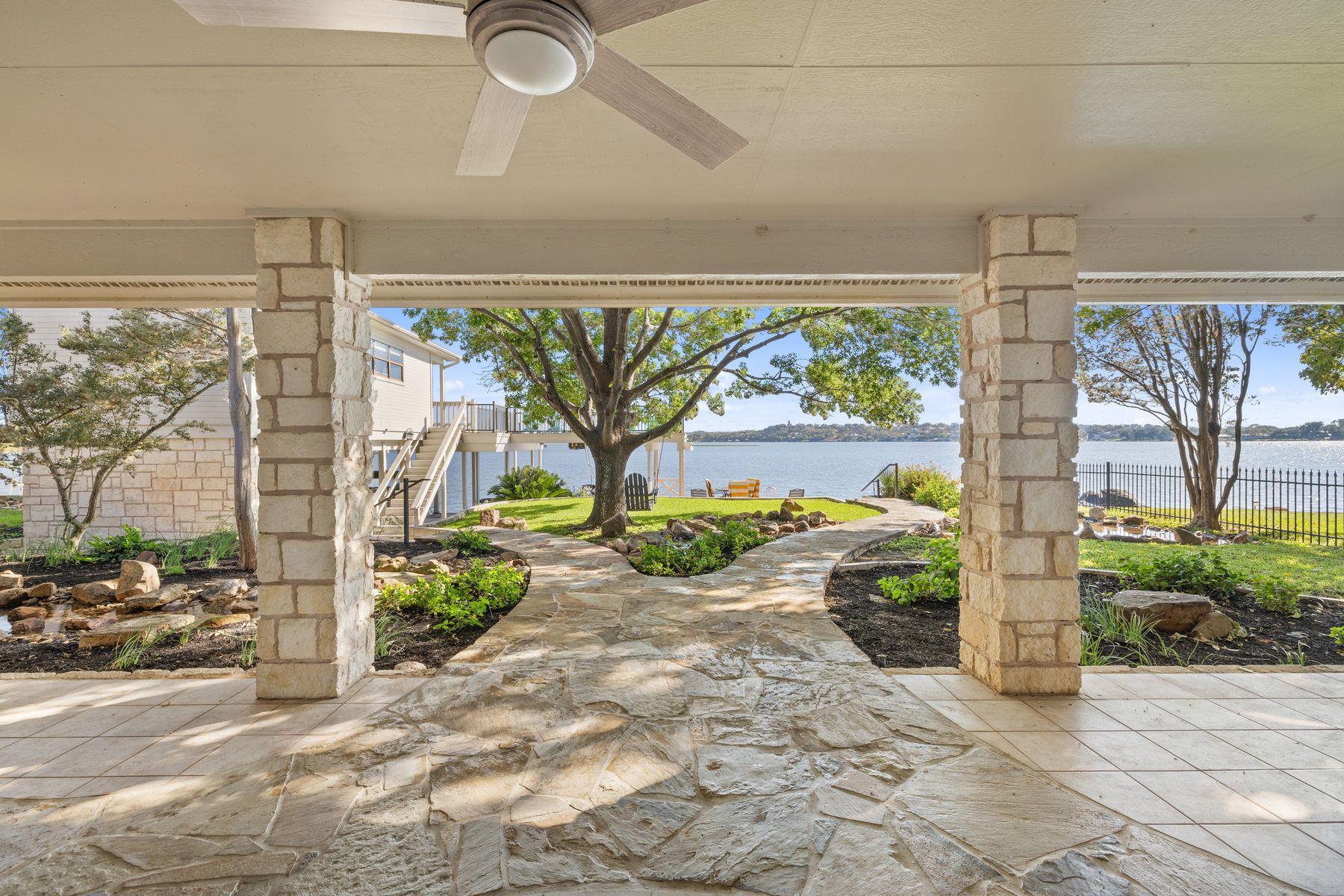 14 Beaver Is, Granite Shoals, TX 78654