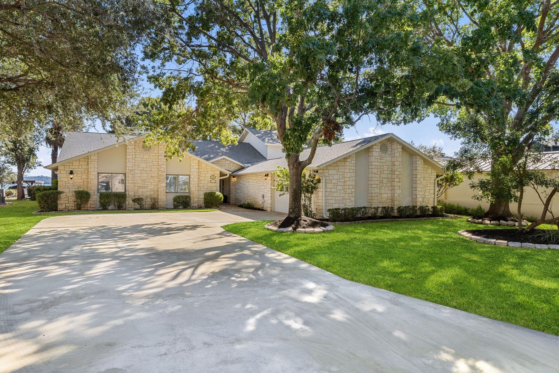 14 Beaver Is, Granite Shoals, TX 78654