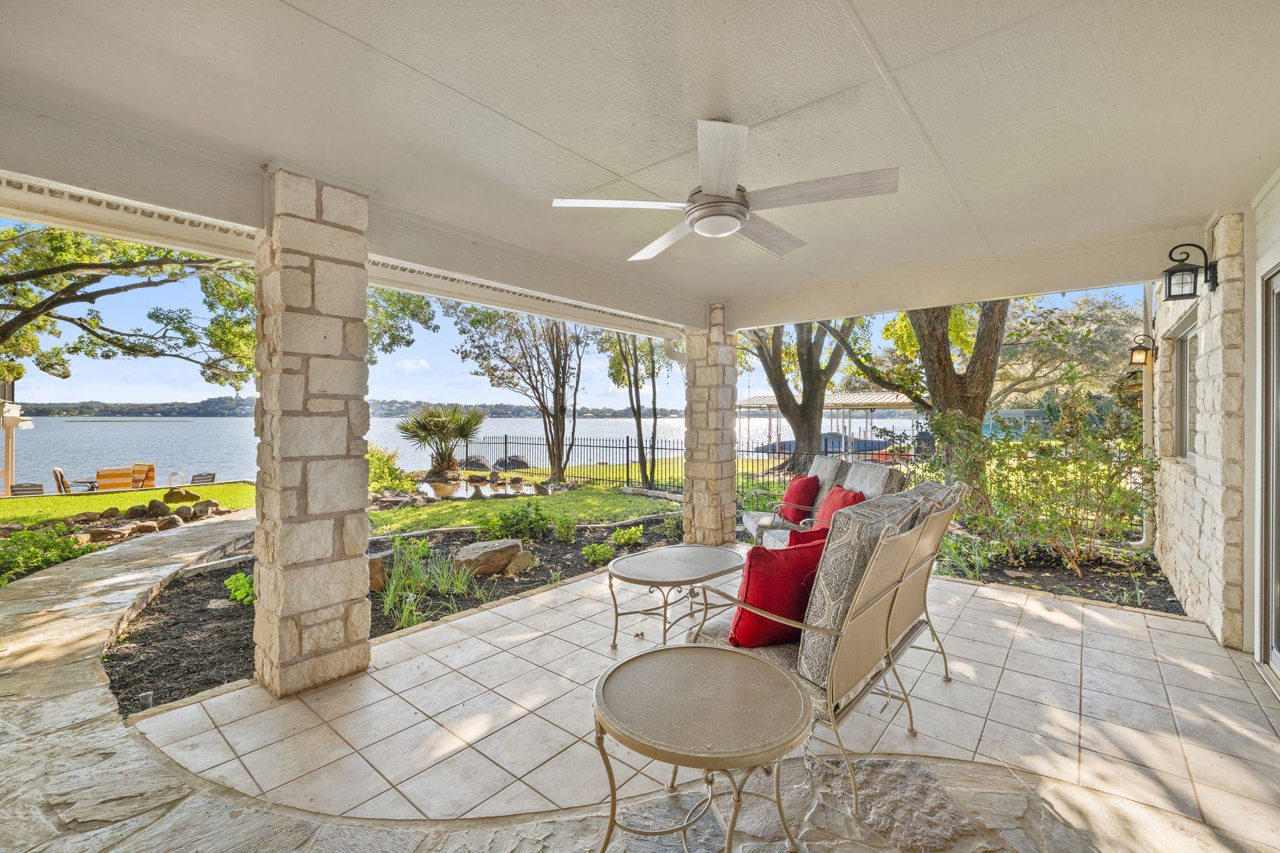 14 Beaver Is, Granite Shoals, TX 78654