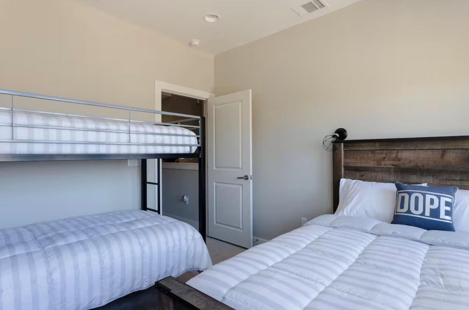 807 E 16th St # A, Austin, TX 78702