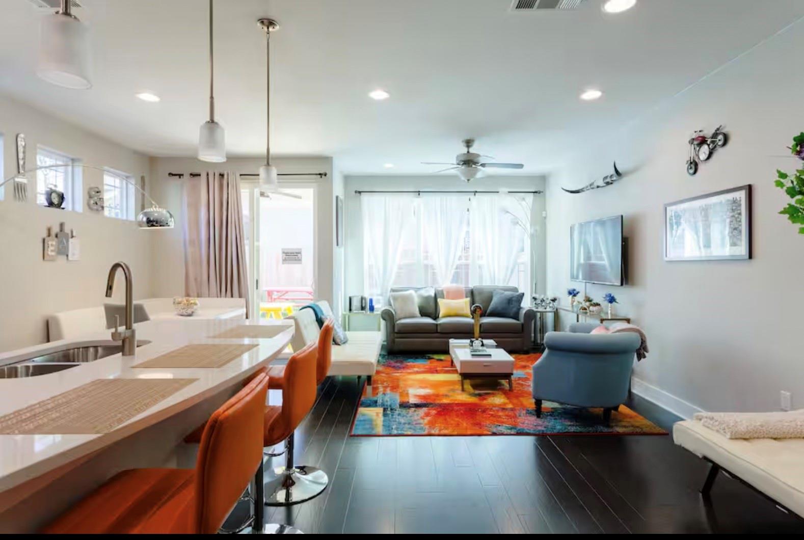 807 E 16th St # A, Austin, TX 78702