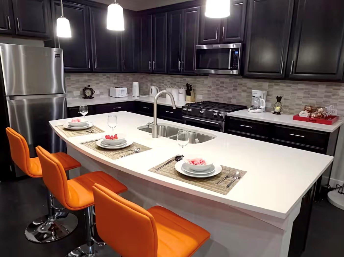 807 E 16th St # A, Austin, TX 78702