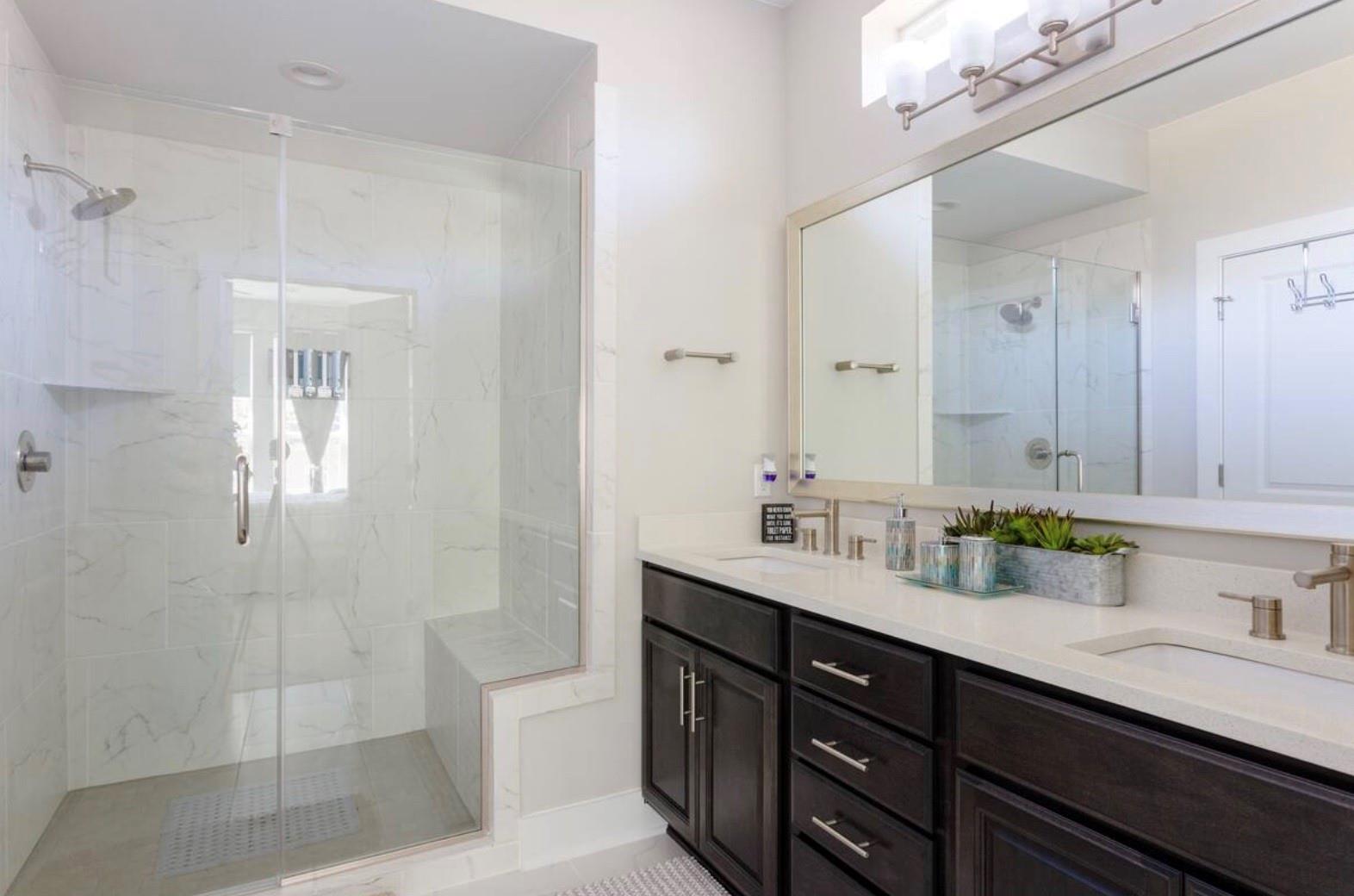 807 E 16th St # A, Austin, TX 78702