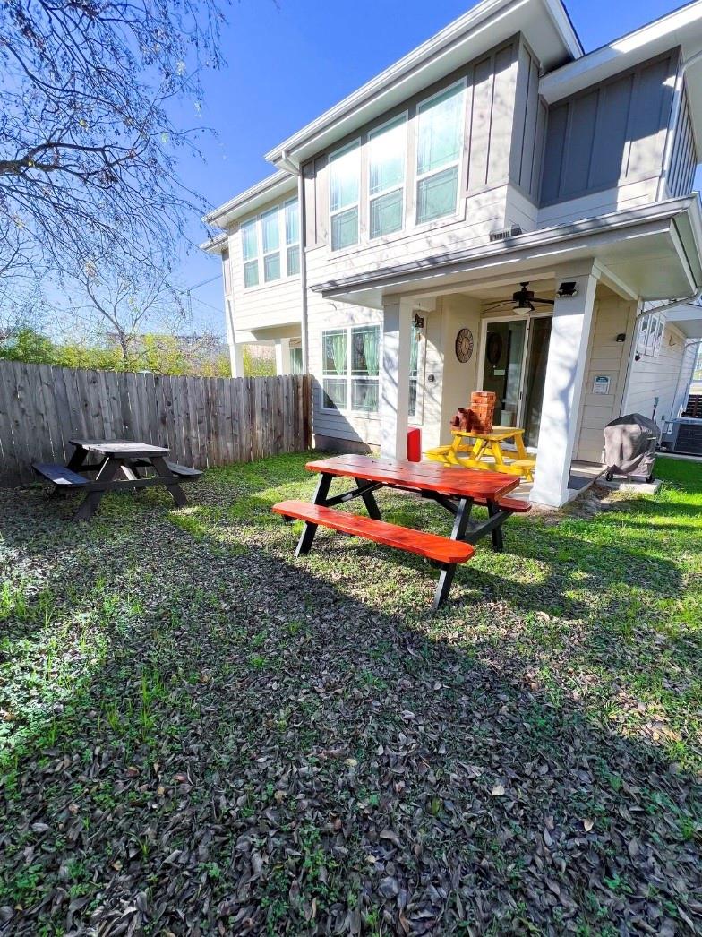 807 E 16th St # A, Austin, TX 78702