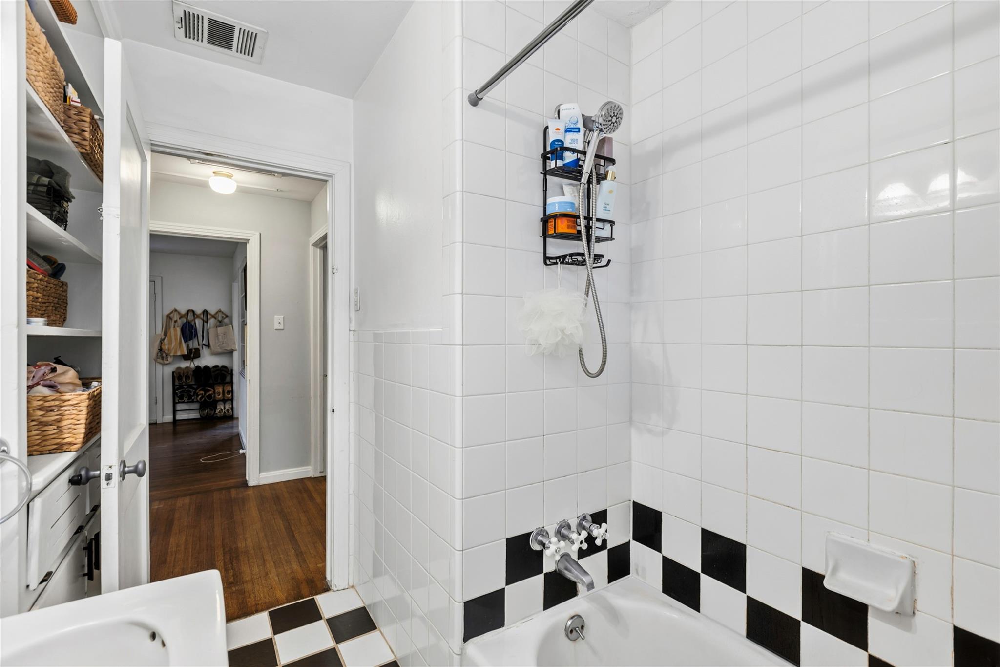 1311 N Madison Ave, Austin, TX 78757