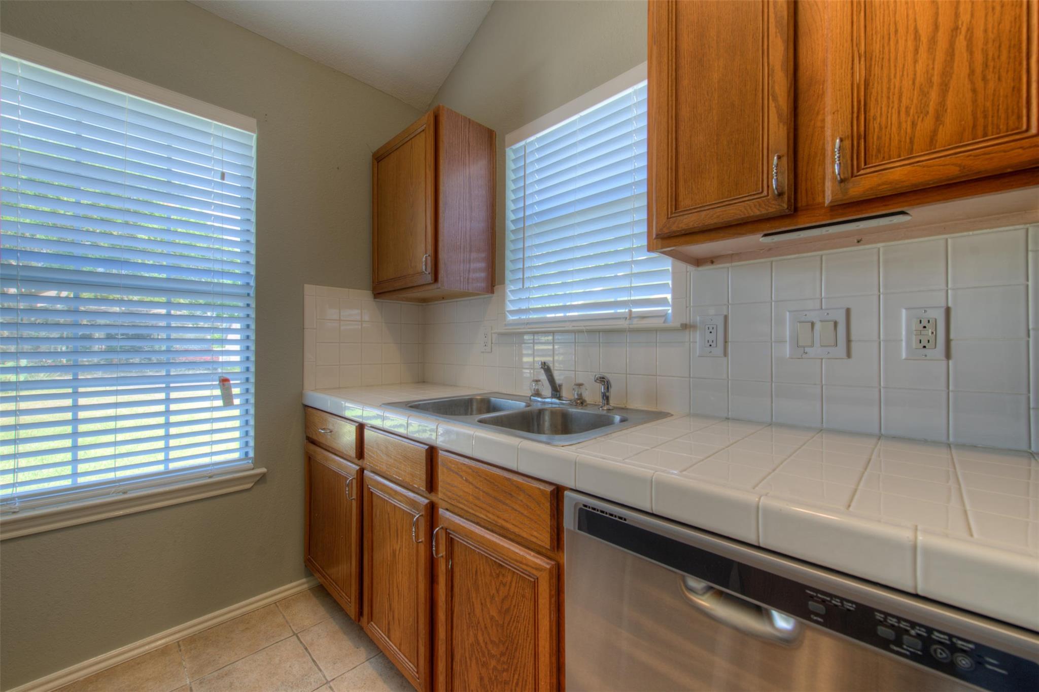 2311 Lasso Dr, Round Rock, TX 78681