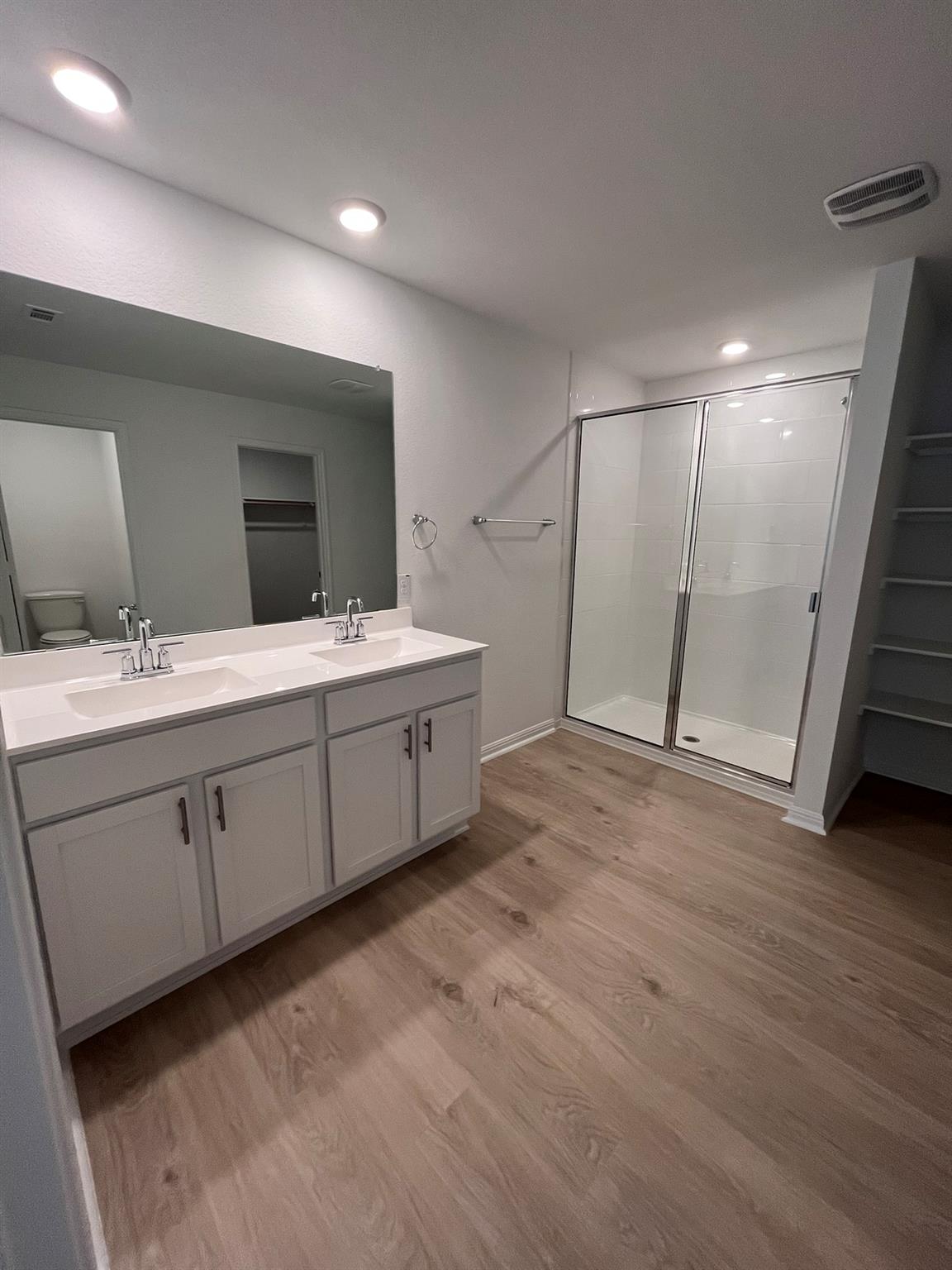 417 Lake Sweetwater Ln, Buda, TX 78610