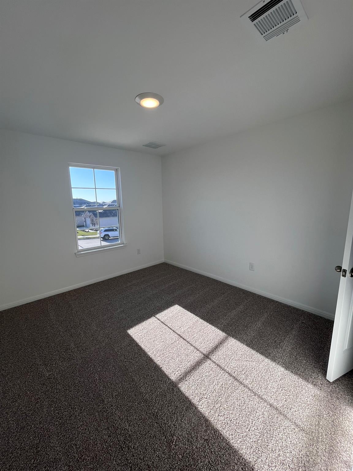 417 Lake Sweetwater Ln, Buda, TX 78610