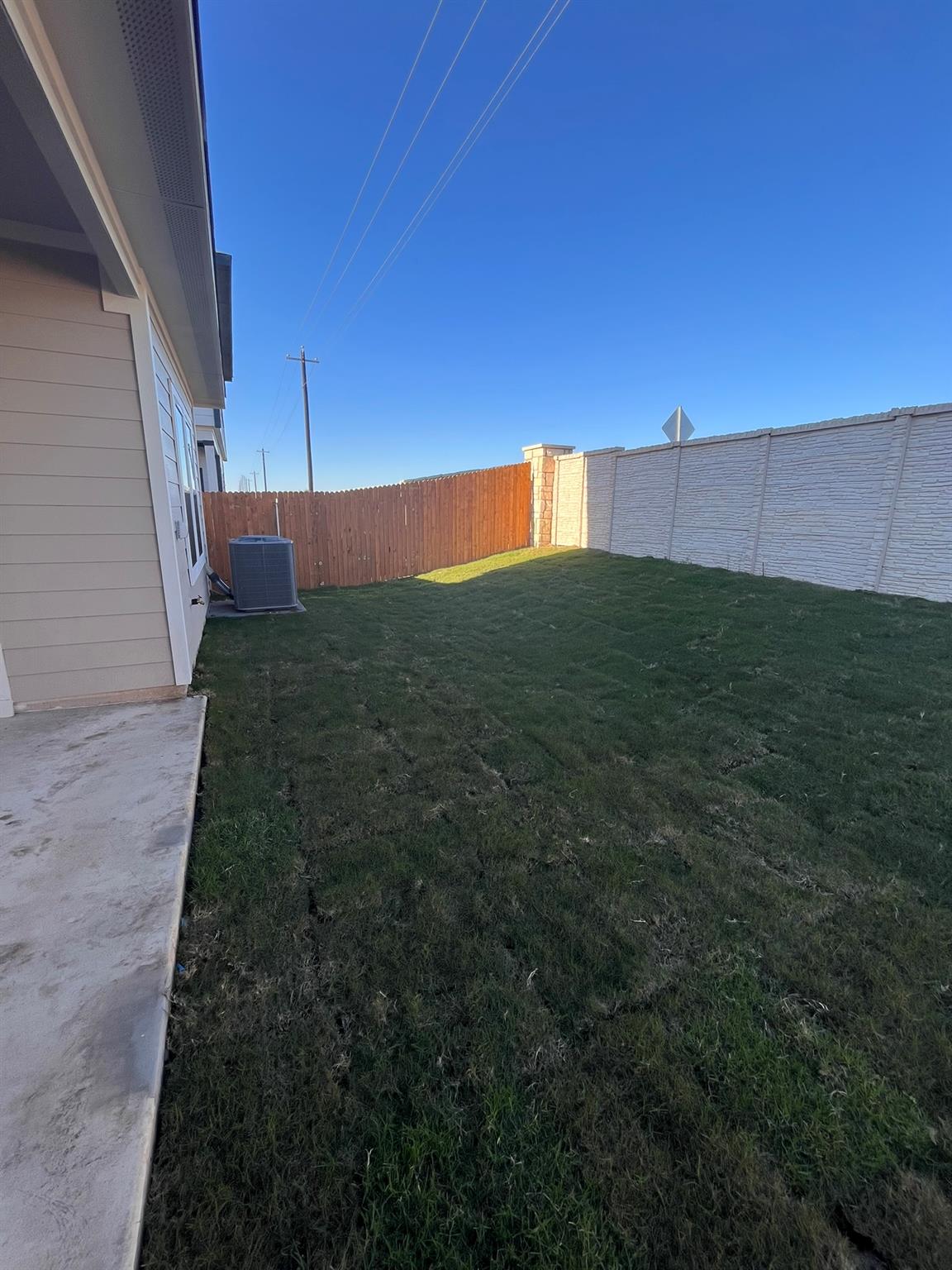 417 Lake Sweetwater Ln, Buda, TX 78610