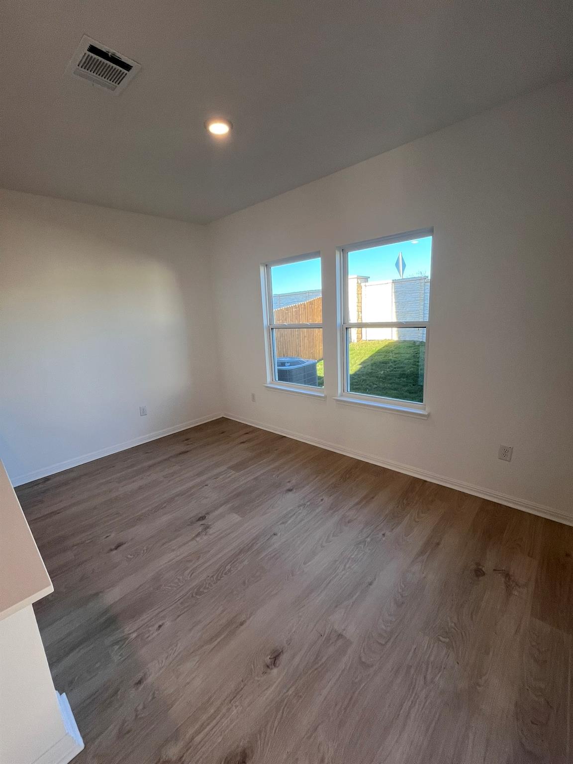 417 Lake Sweetwater Ln, Buda, TX 78610