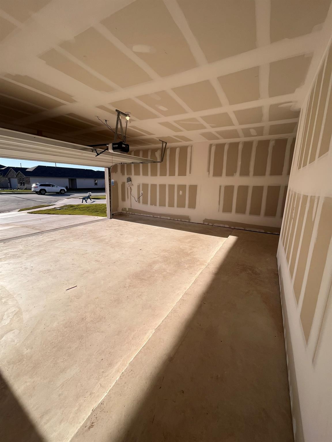 417 Lake Sweetwater Ln, Buda, TX 78610