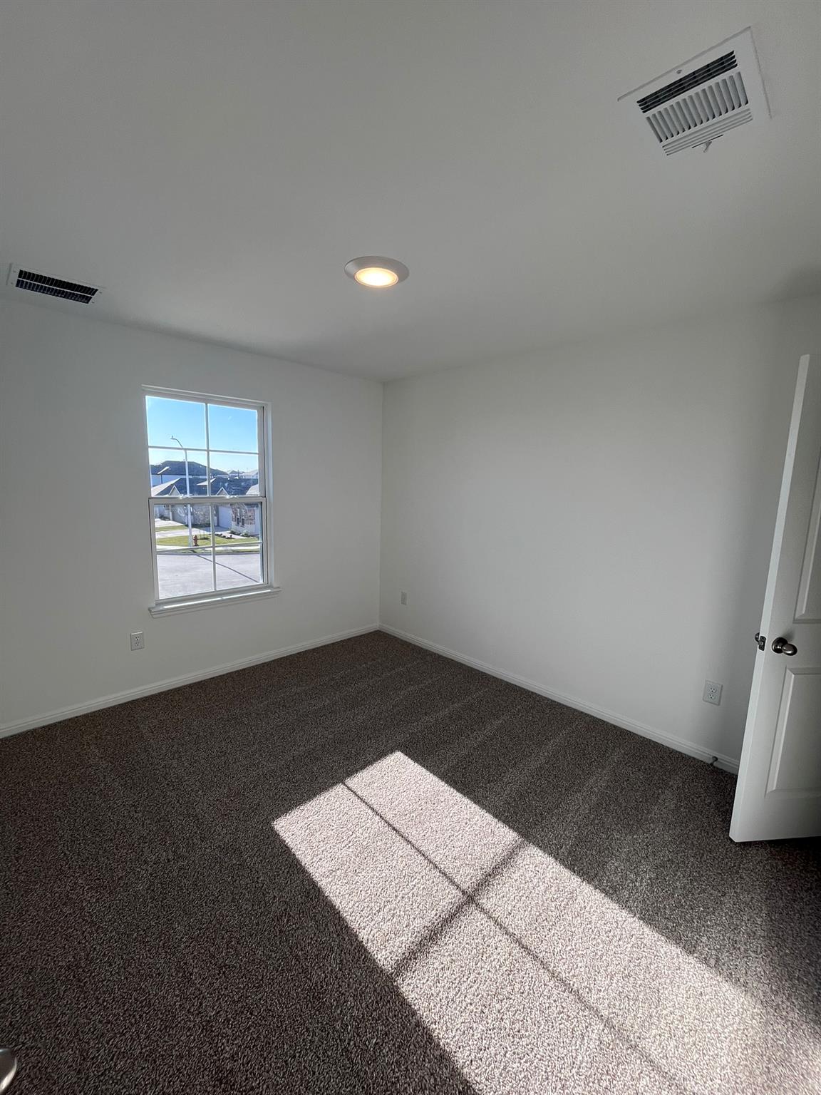 417 Lake Sweetwater Ln, Buda, TX 78610