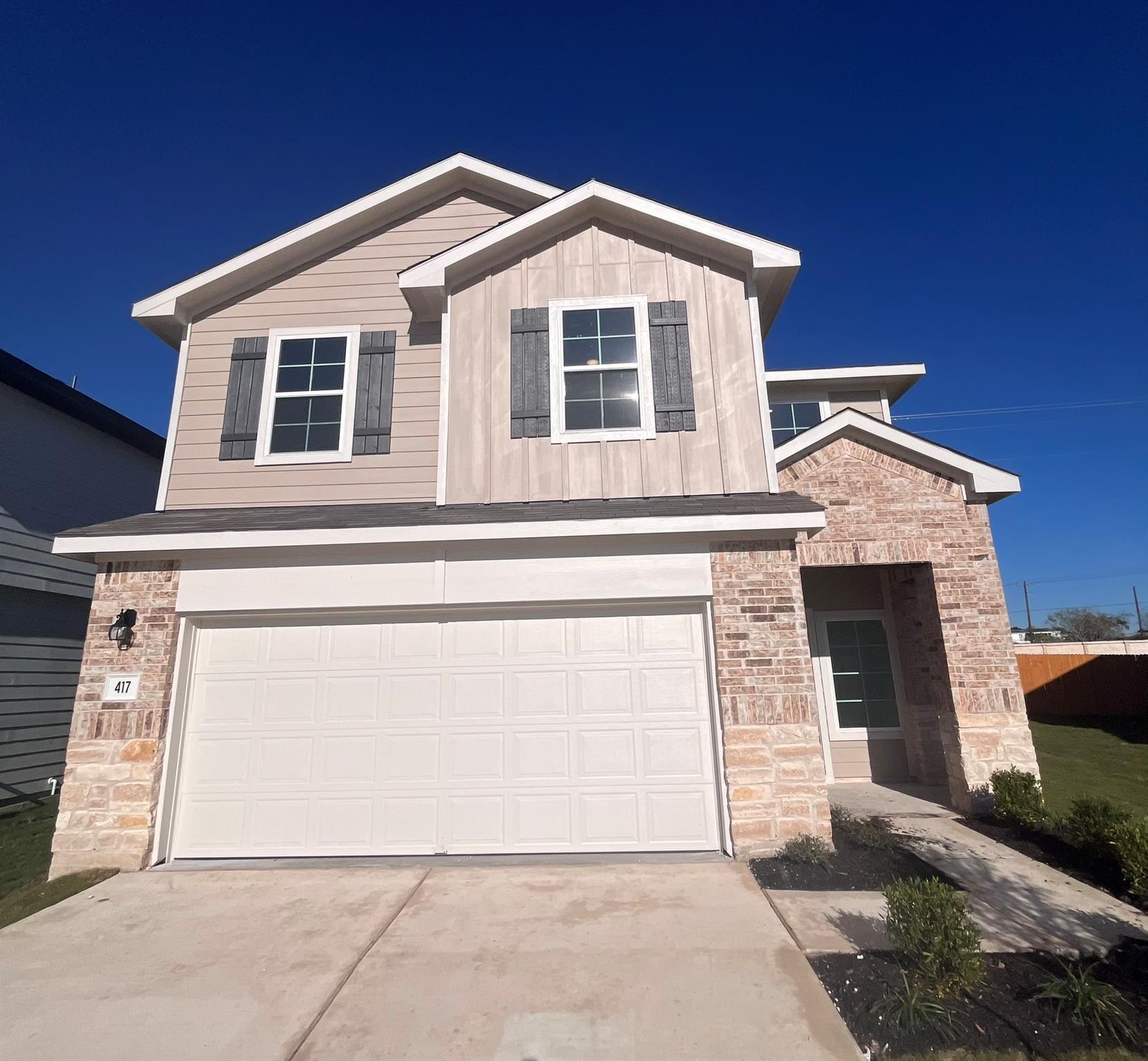 417 Lake Sweetwater Ln, Buda, TX 78610