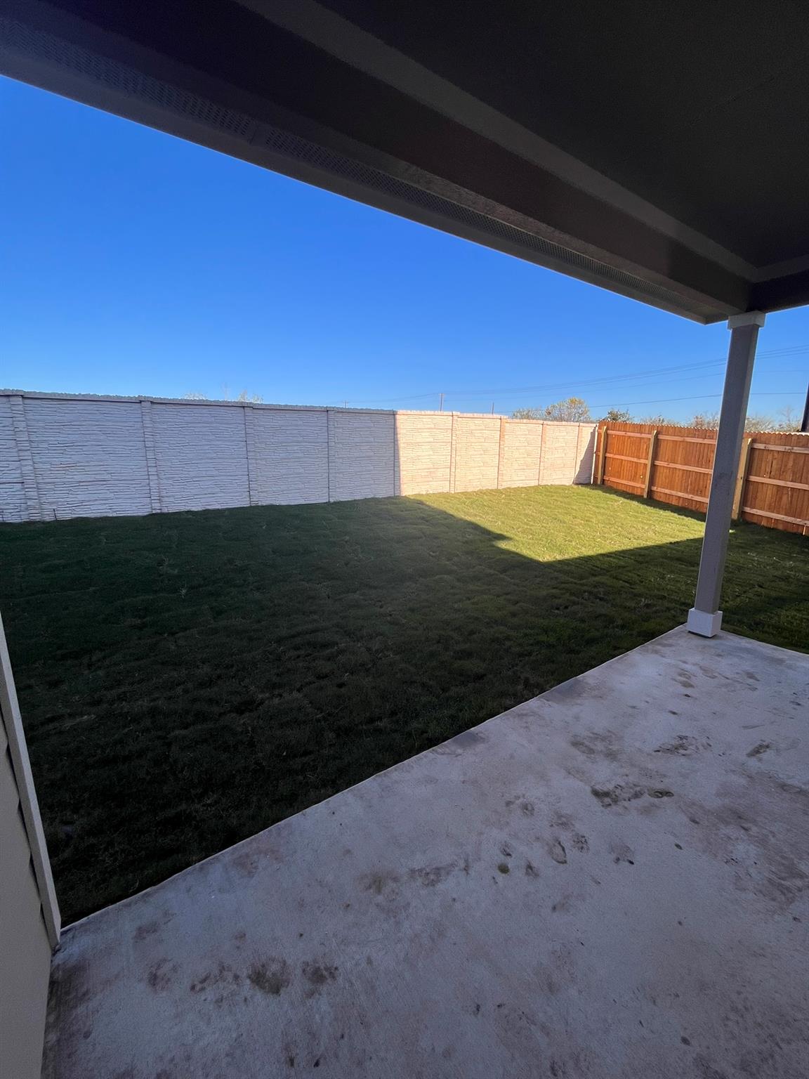 417 Lake Sweetwater Ln, Buda, TX 78610