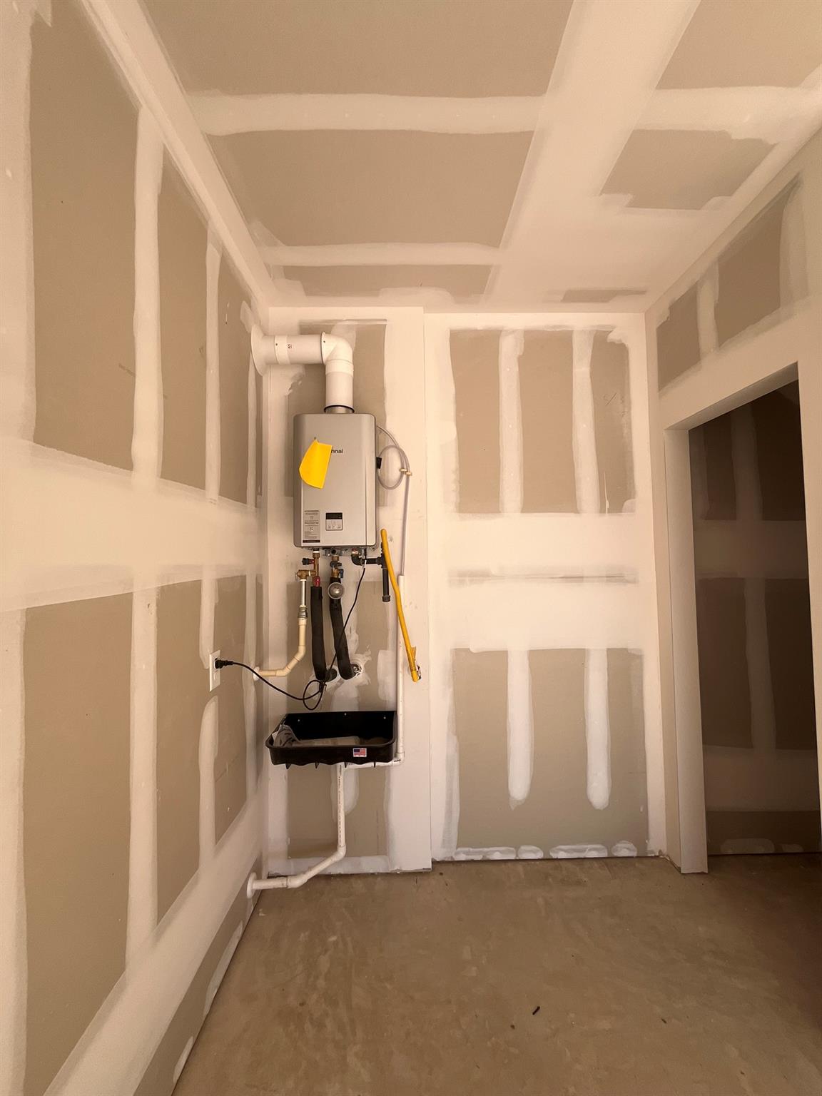 417 Lake Sweetwater Ln, Buda, TX 78610