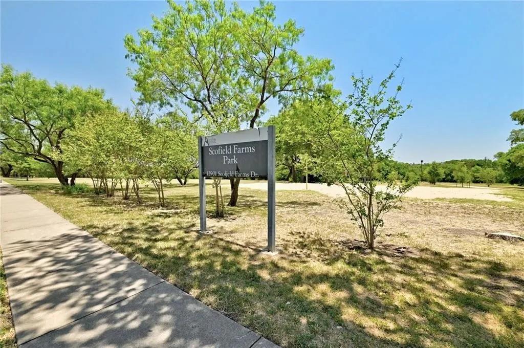 1881 Dapplegrey Ln, Austin, TX 78727