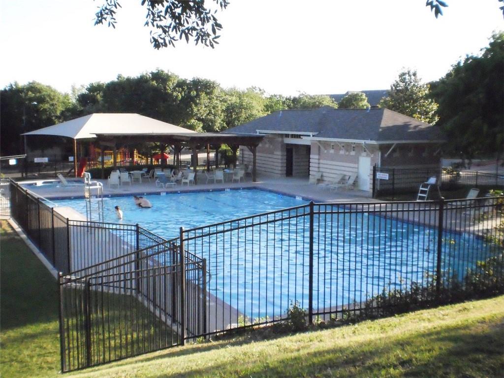 1881 Dapplegrey Ln, Austin, TX 78727