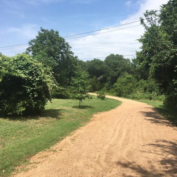 1881 Dapplegrey Ln, Austin, TX 78727