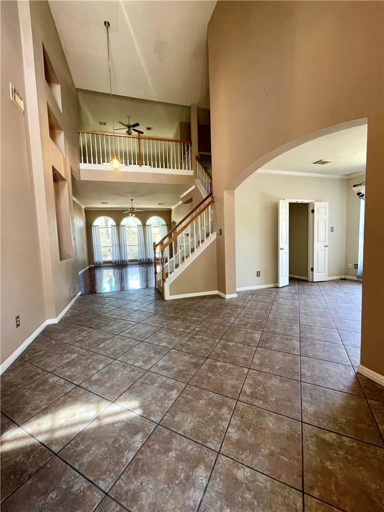 1881 Dapplegrey Ln, Austin, TX 78727