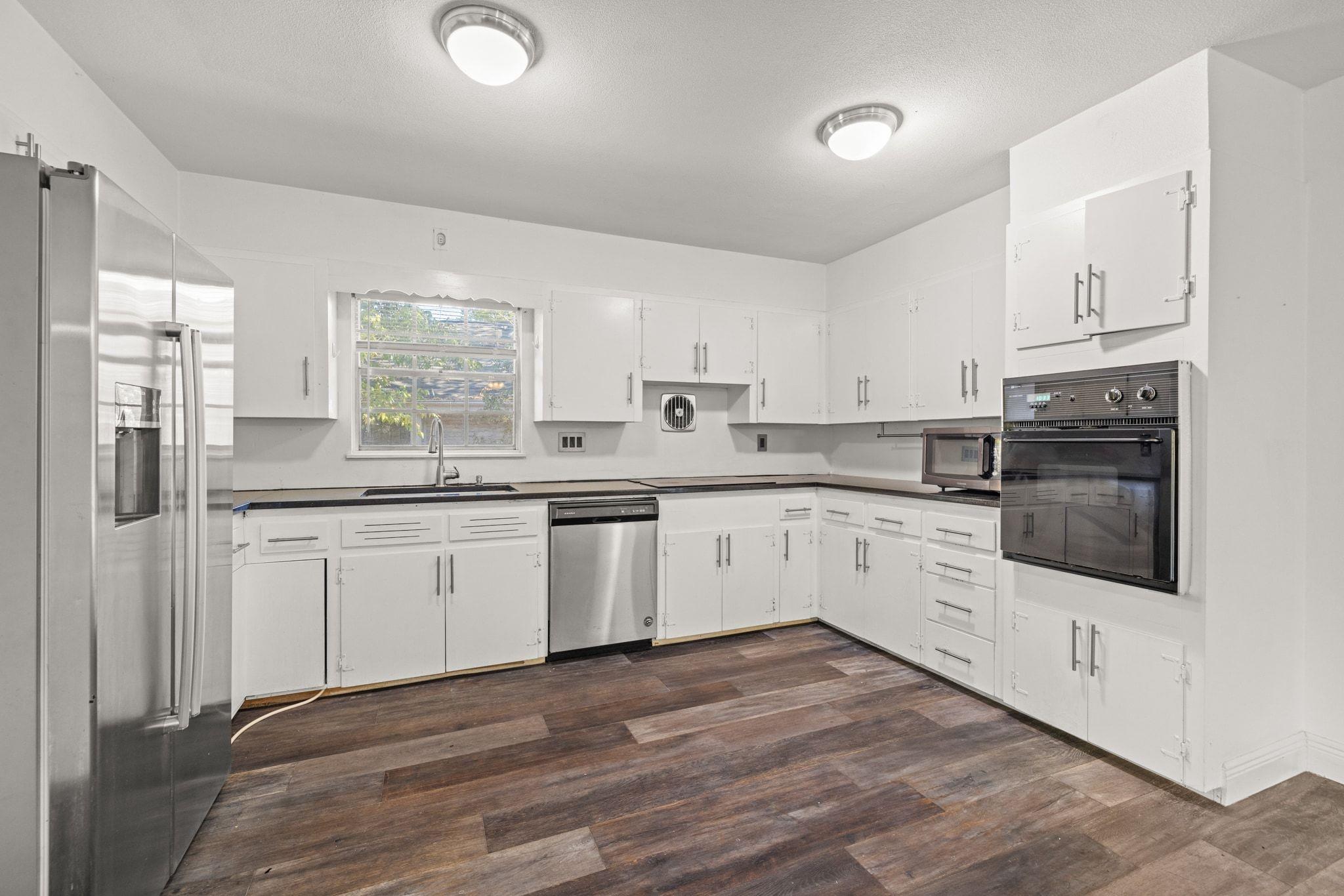 2326 Hartford Rd # 1/2, Austin, TX 78703