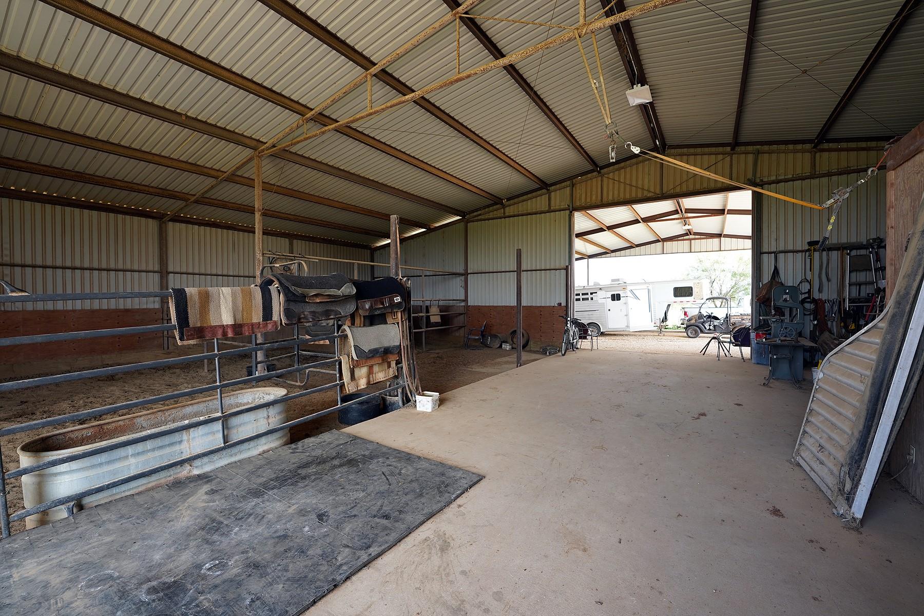 2542 Witter Rd, Lockhart, TX 78644