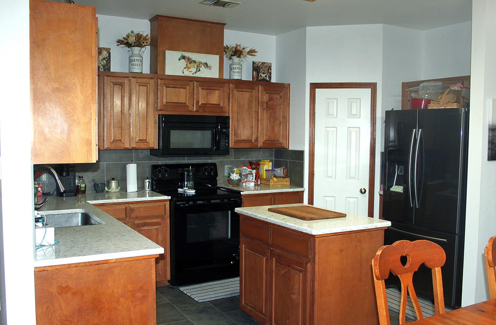 2542 Witter Rd, Lockhart, TX 78644