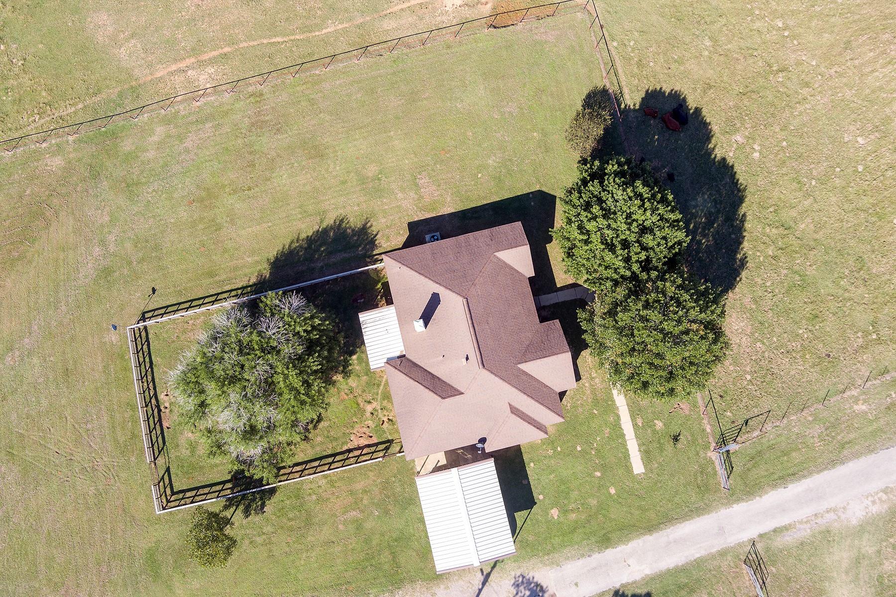 2542 Witter Rd, Lockhart, TX 78644