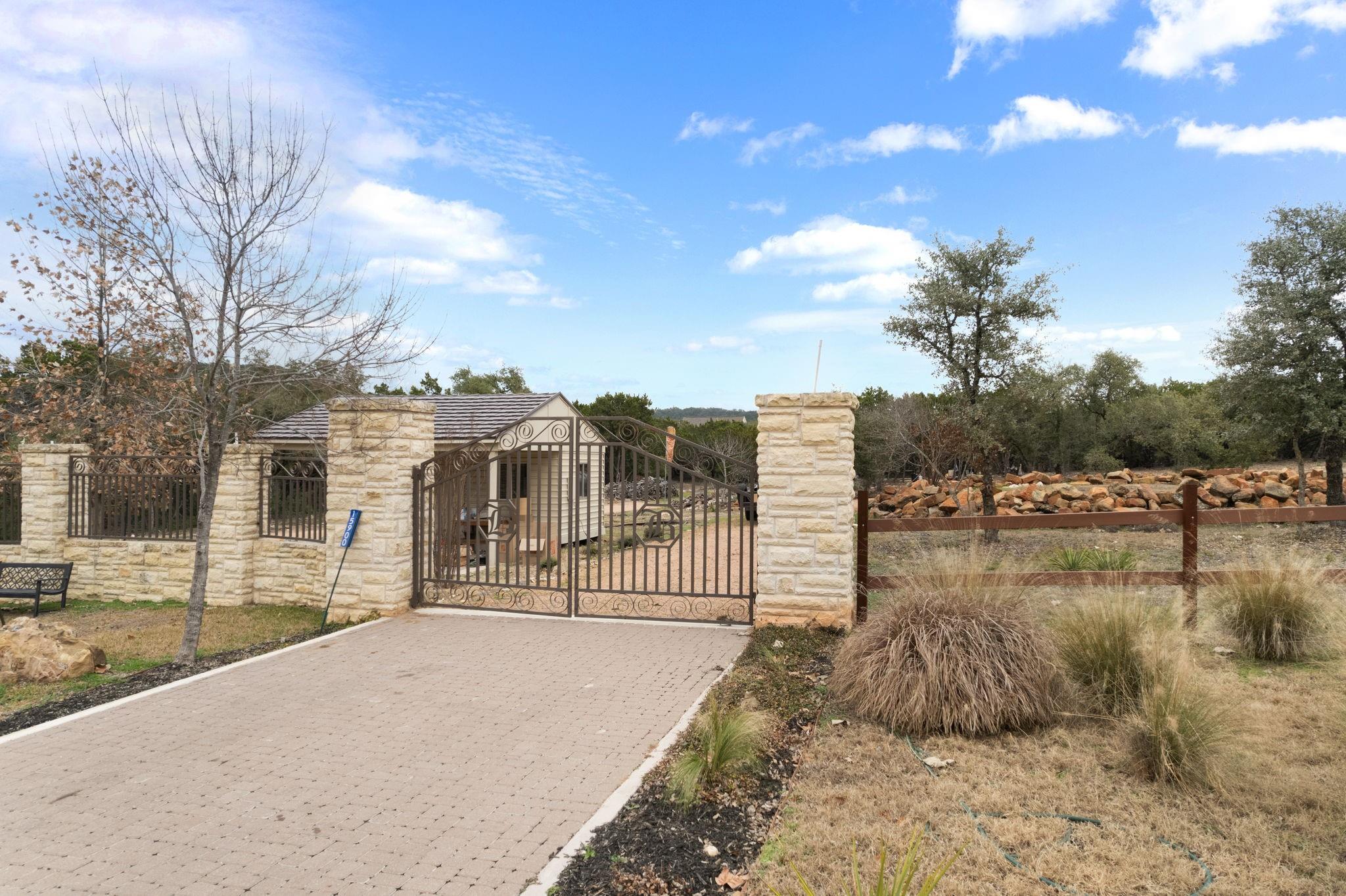 15902 Booth Cir, Volente, TX 78641