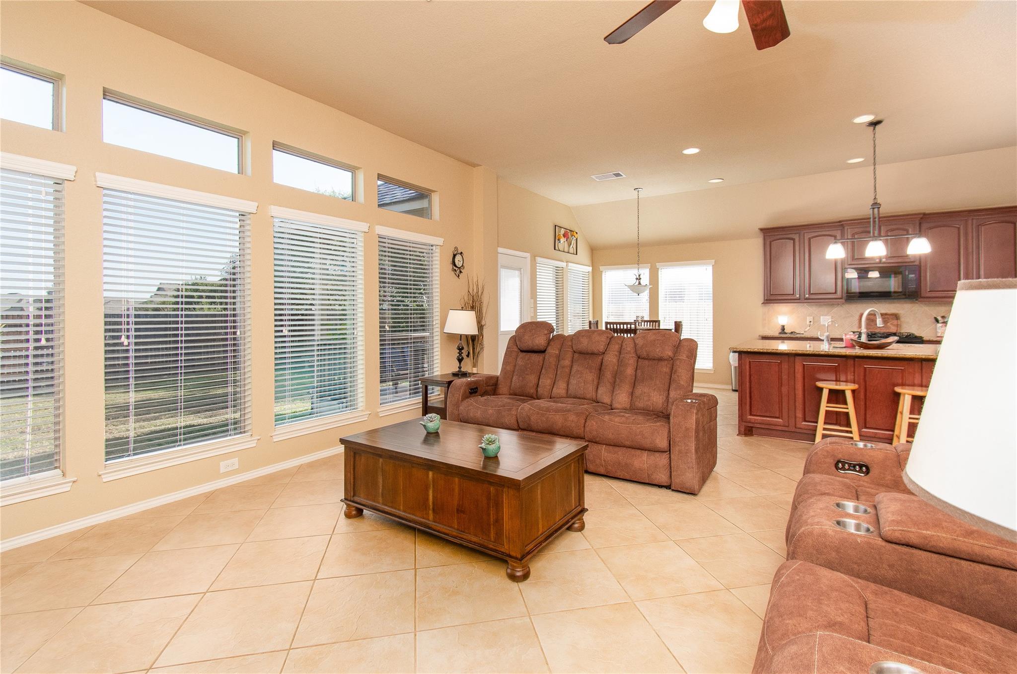 947 Madrone Dr, Georgetown, TX 78628