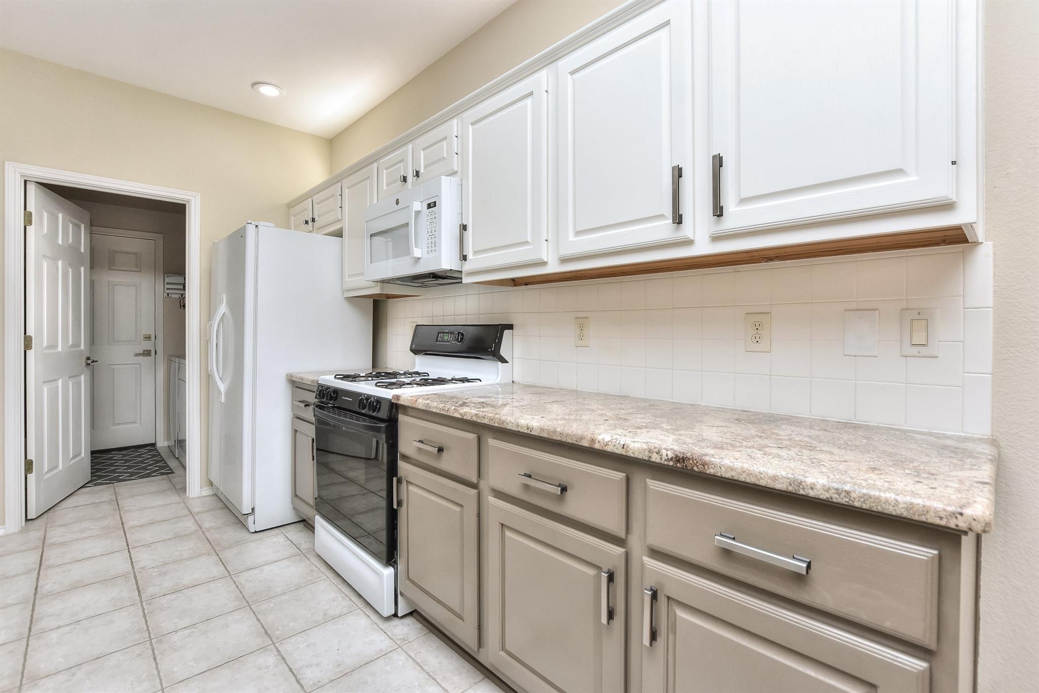 116 Dandelion Dr, Georgetown, TX 78633