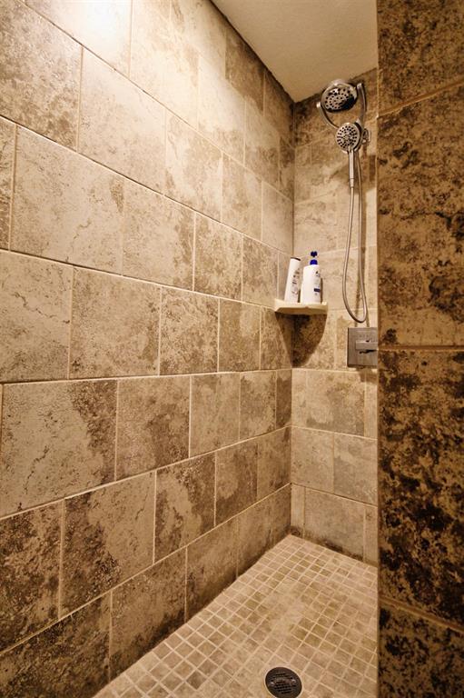 211 Hwy 29, Llano, TX 78643