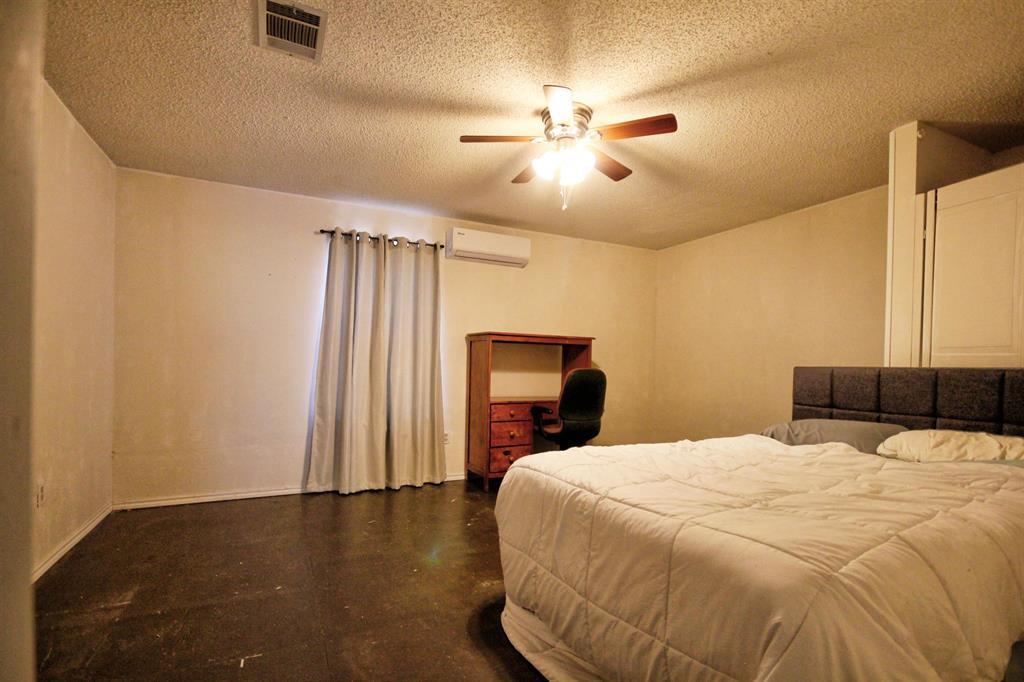 211 Hwy 29, Llano, TX 78643