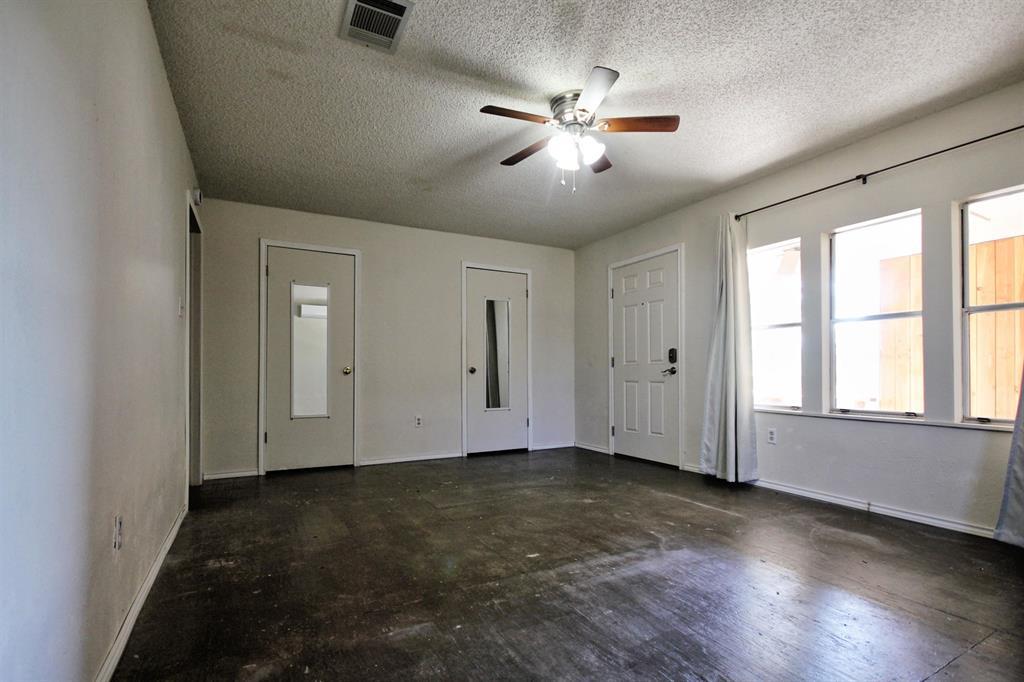 211 Hwy 29, Llano, TX 78643