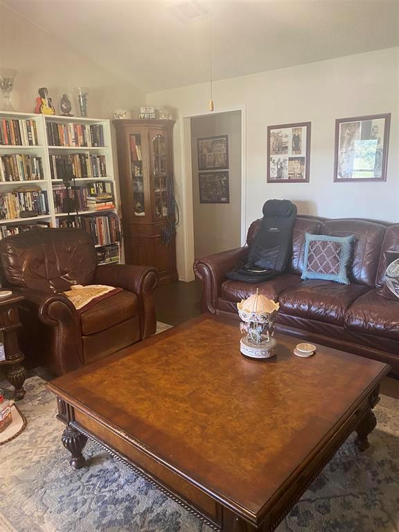 211 Hwy 29, Llano, TX 78643